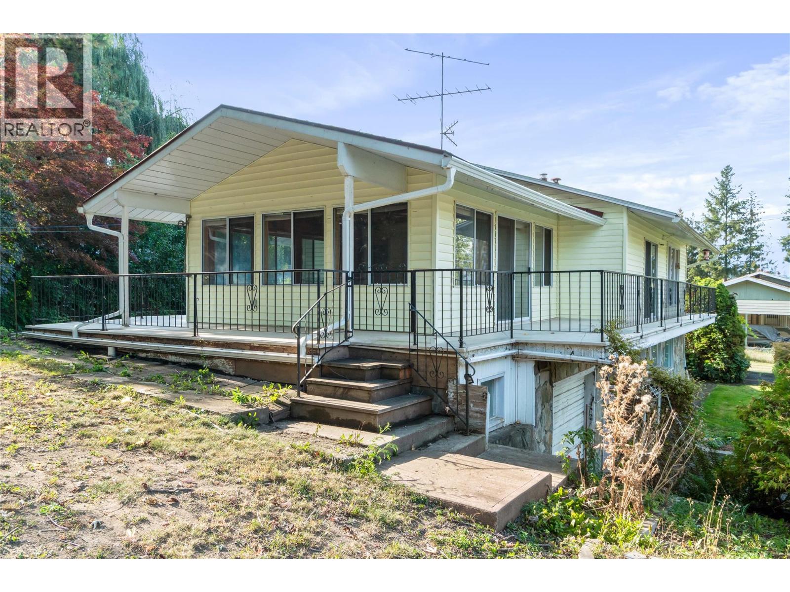 2602 Blind Bay Road, Blind Bay