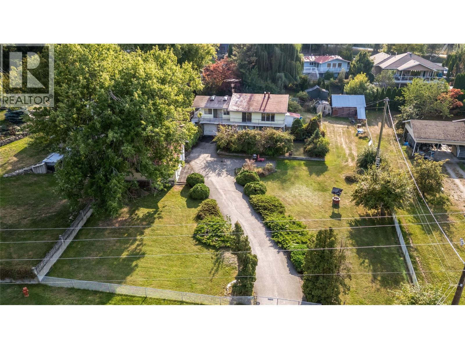 2602 Blind Bay Road, Blind Bay