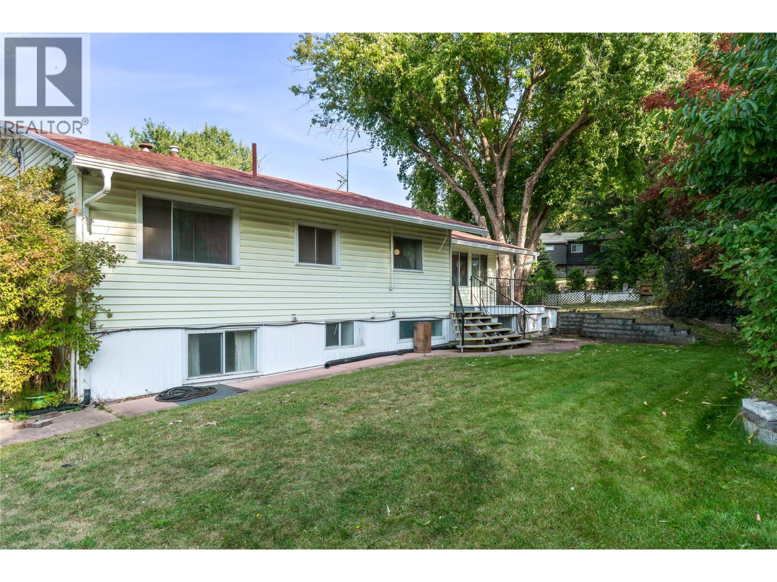 2602 Blind Bay Road, Blind Bay