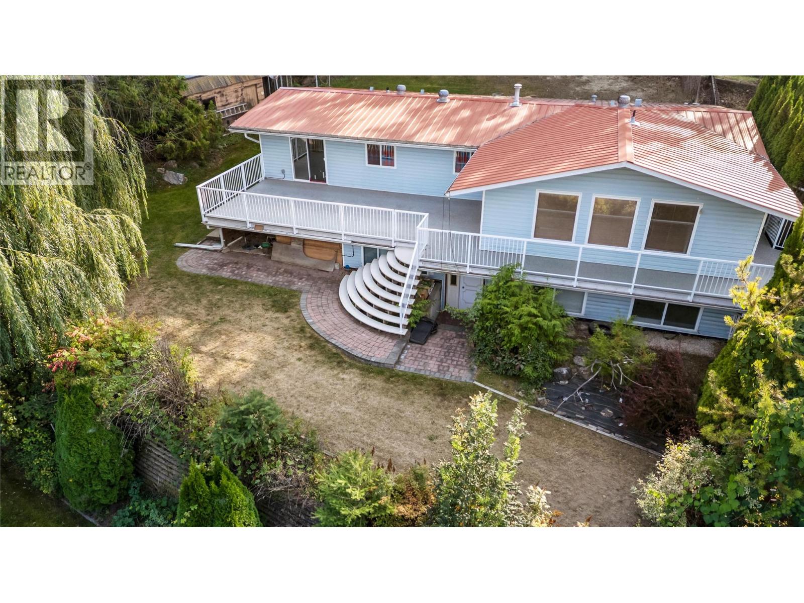  2662 CENTENNIAL Drive, Blind Bay