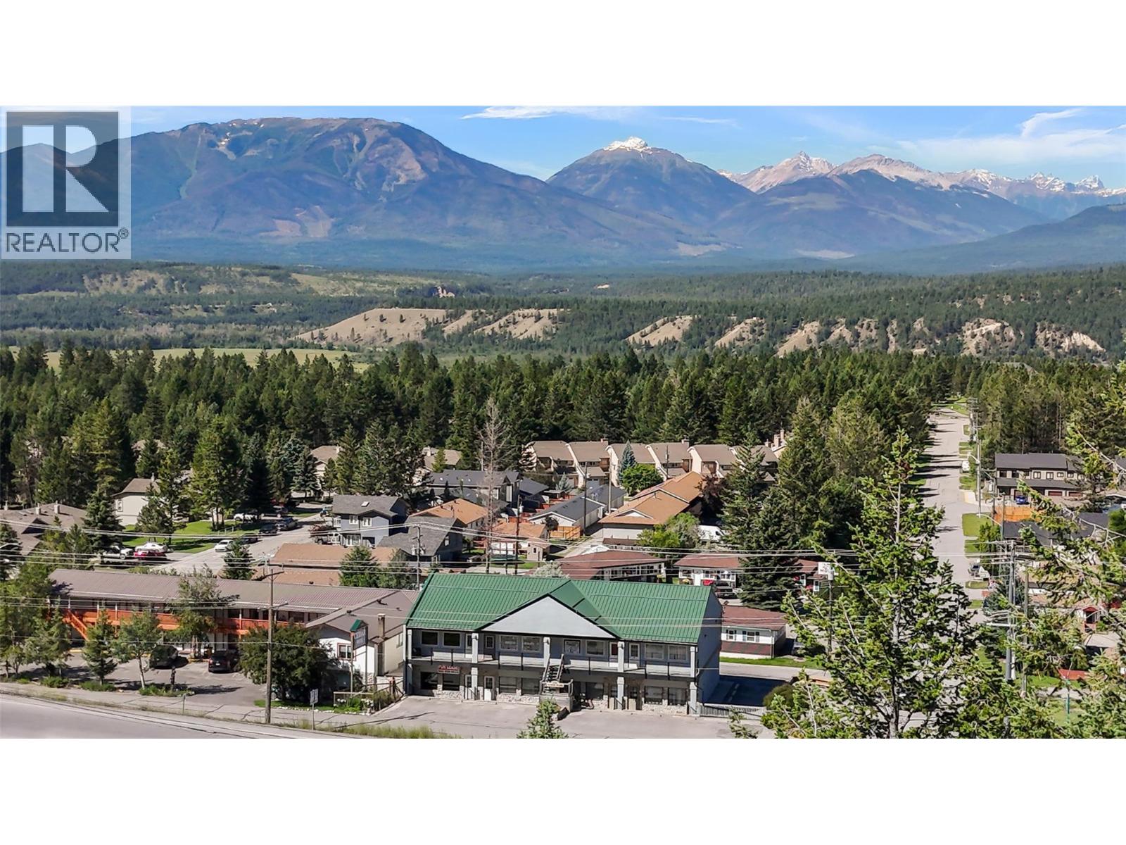 7585 MAIN WEST Street