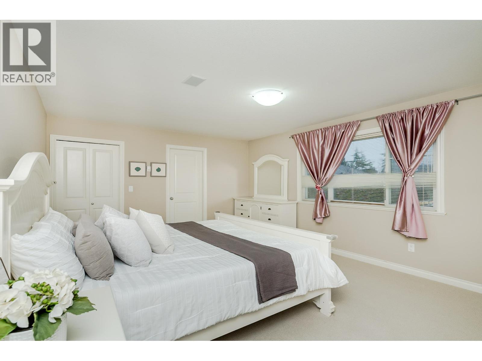 #10-7060 BRIDGE Street, Richmond