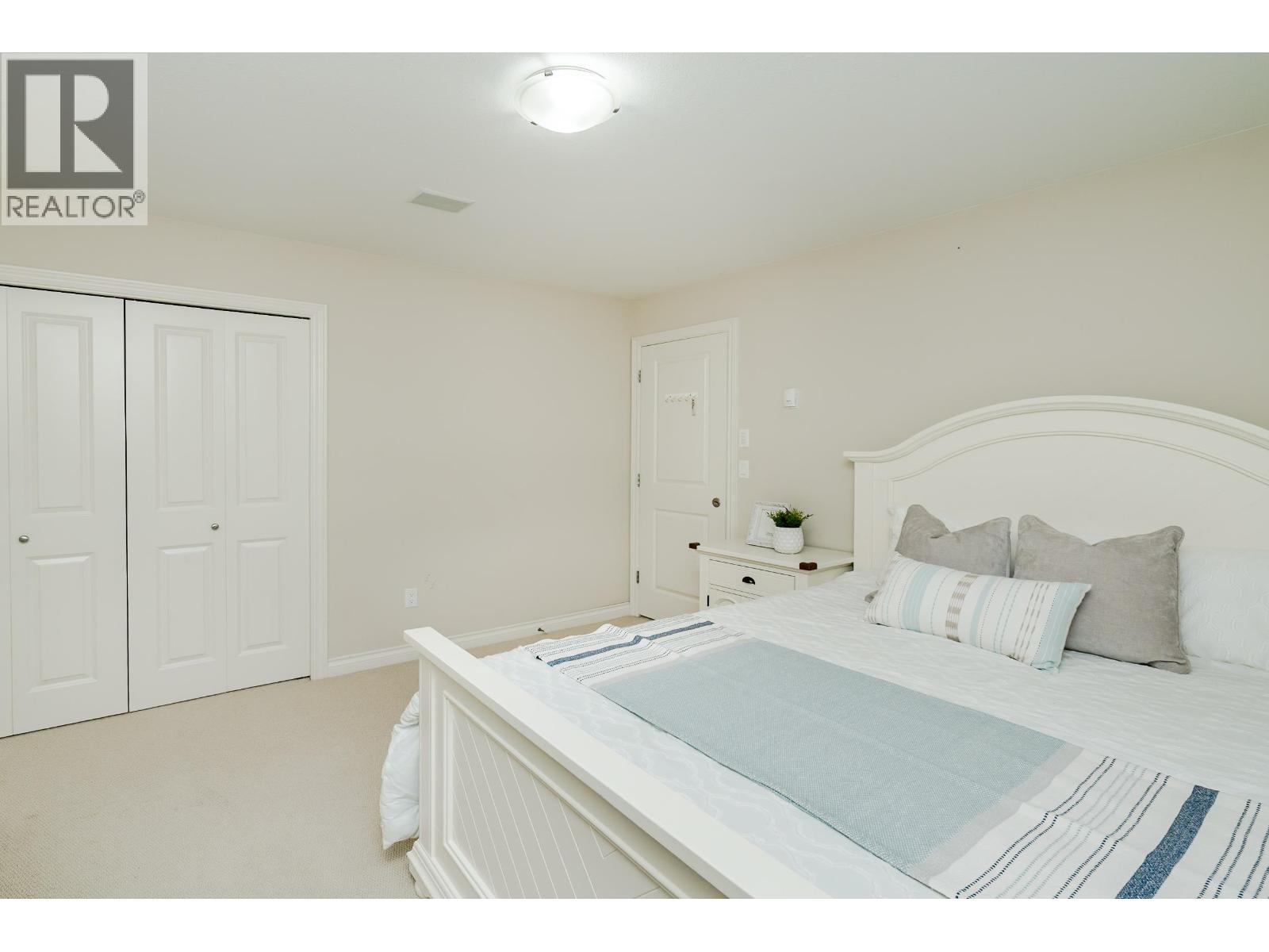 #10-7060 BRIDGE Street, Richmond