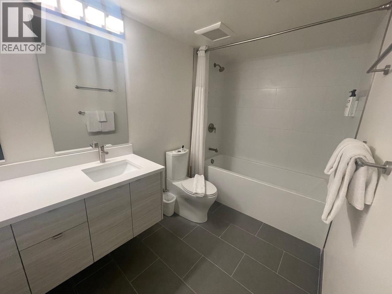 304 Week 2-4910 SPEARHEAD PLACE, Whistler