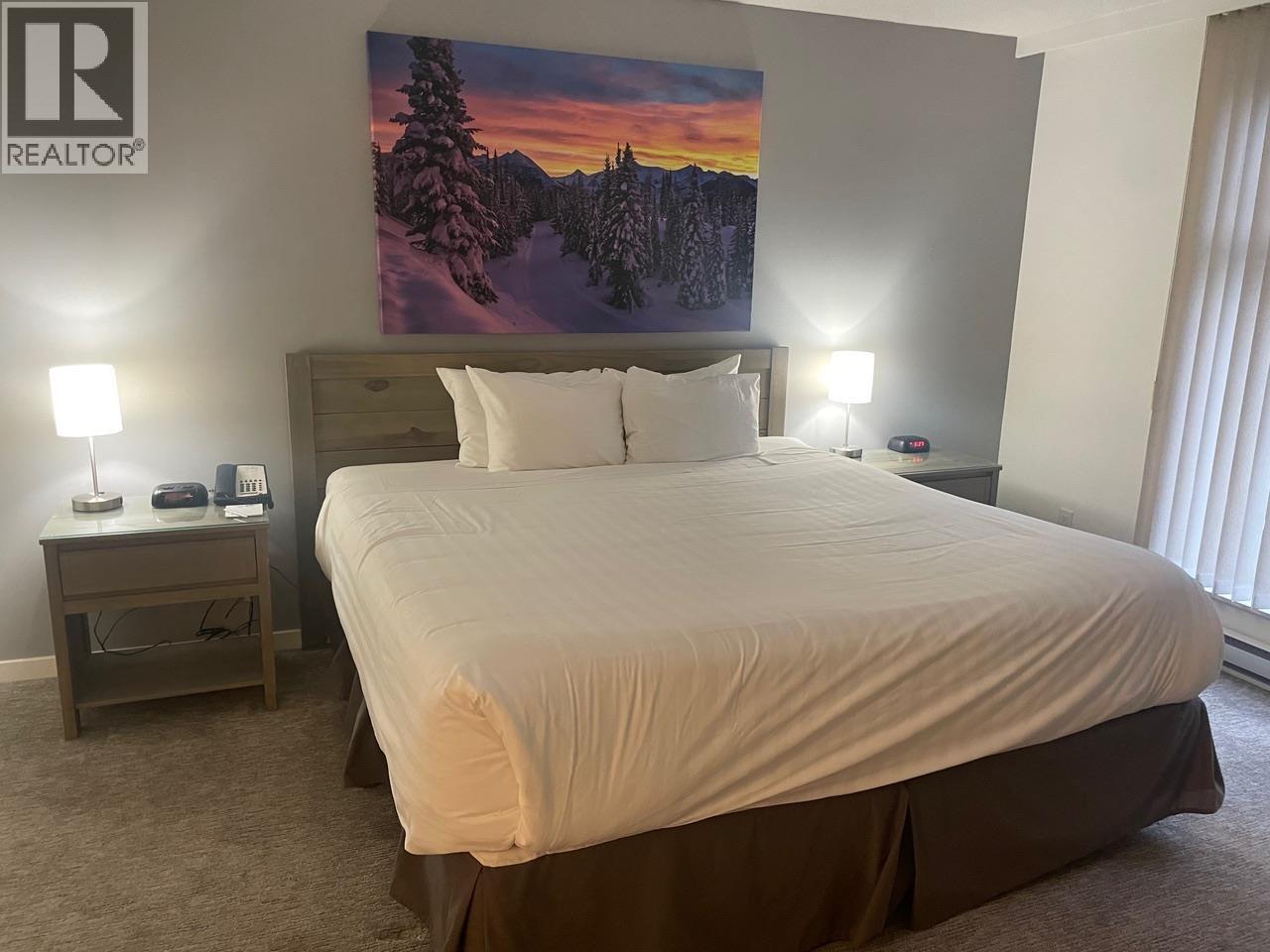 304 Week 2-4910 SPEARHEAD PLACE, Whistler