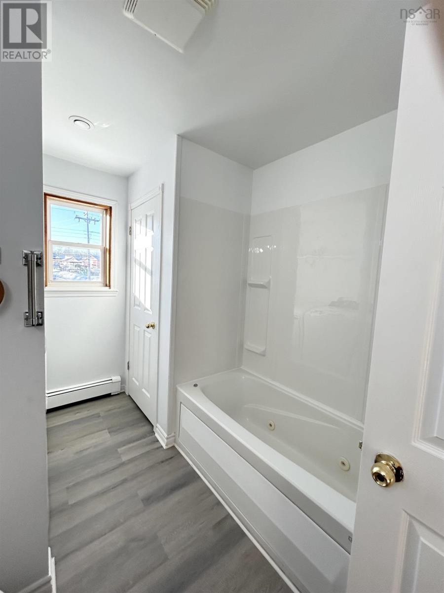 Property 36 of 49 of 13953 Highway 6