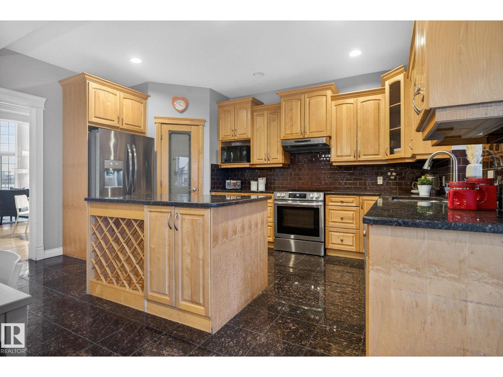 13608 160 AV NW, Edmonton