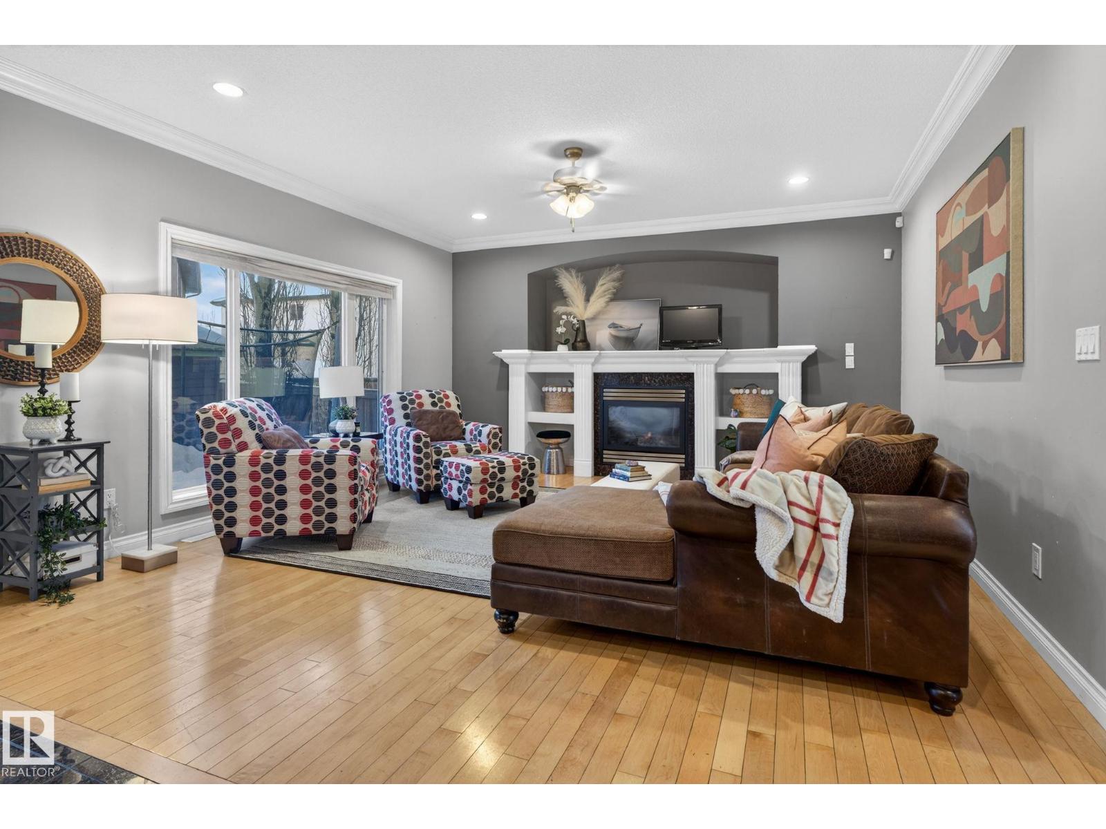 13608 160 AV NW, Edmonton