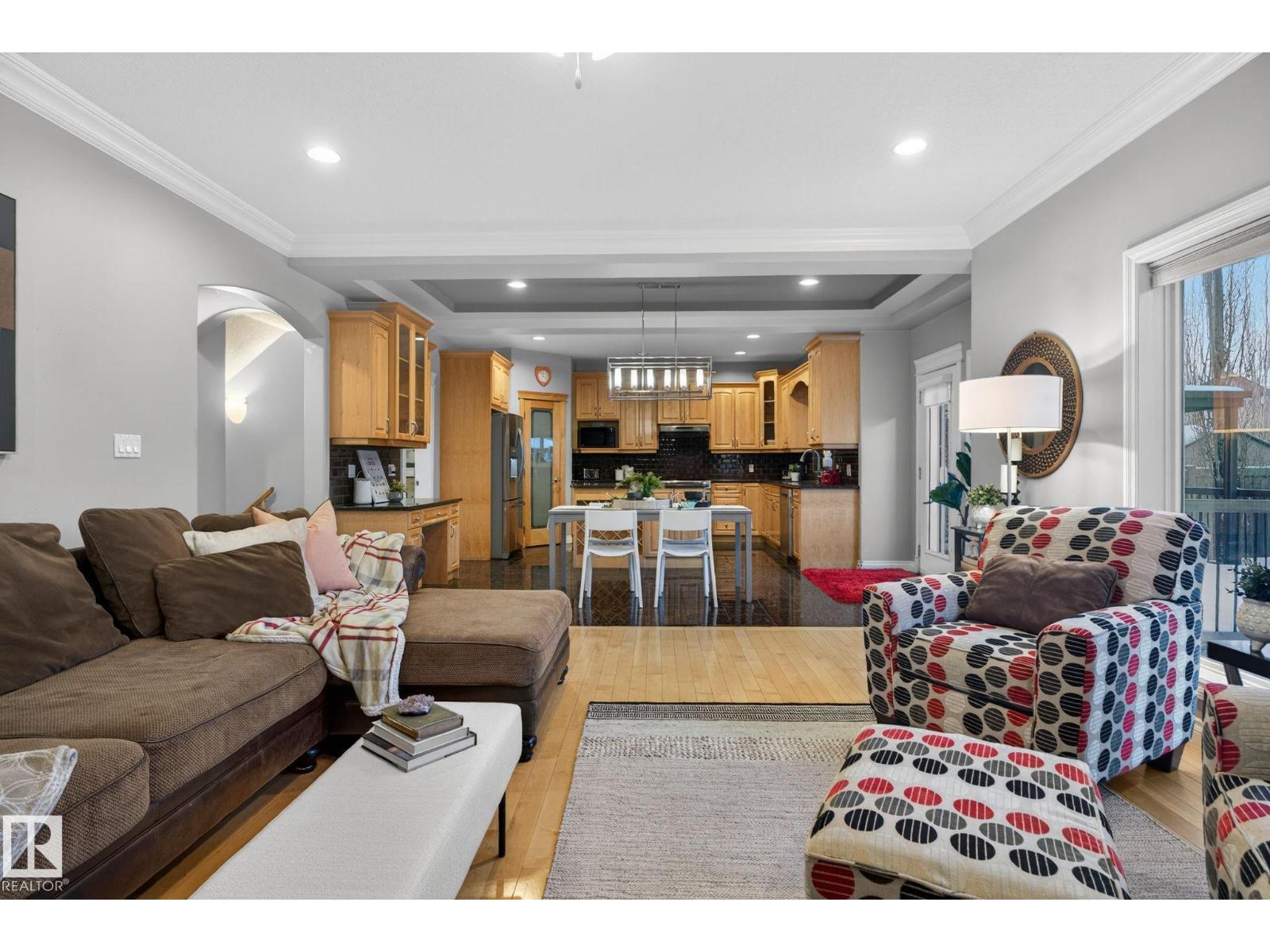 13608 160 AV NW, Edmonton