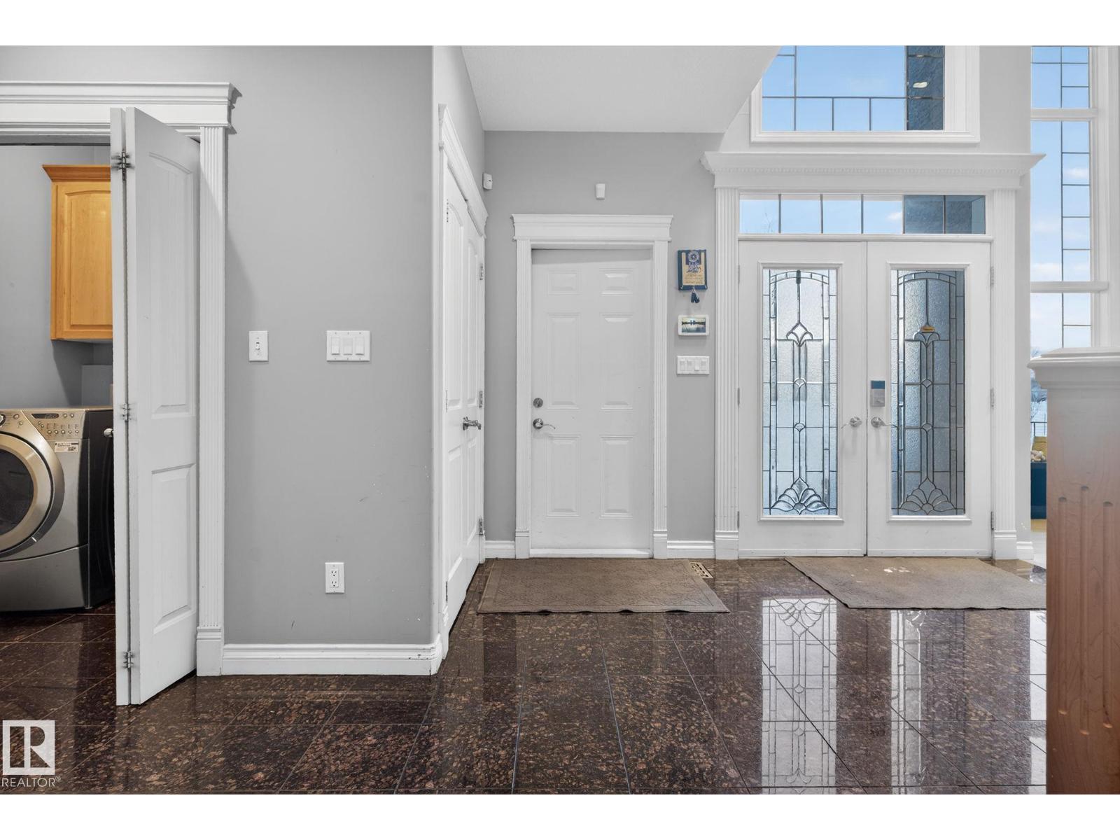 13608 160 AV NW, Edmonton