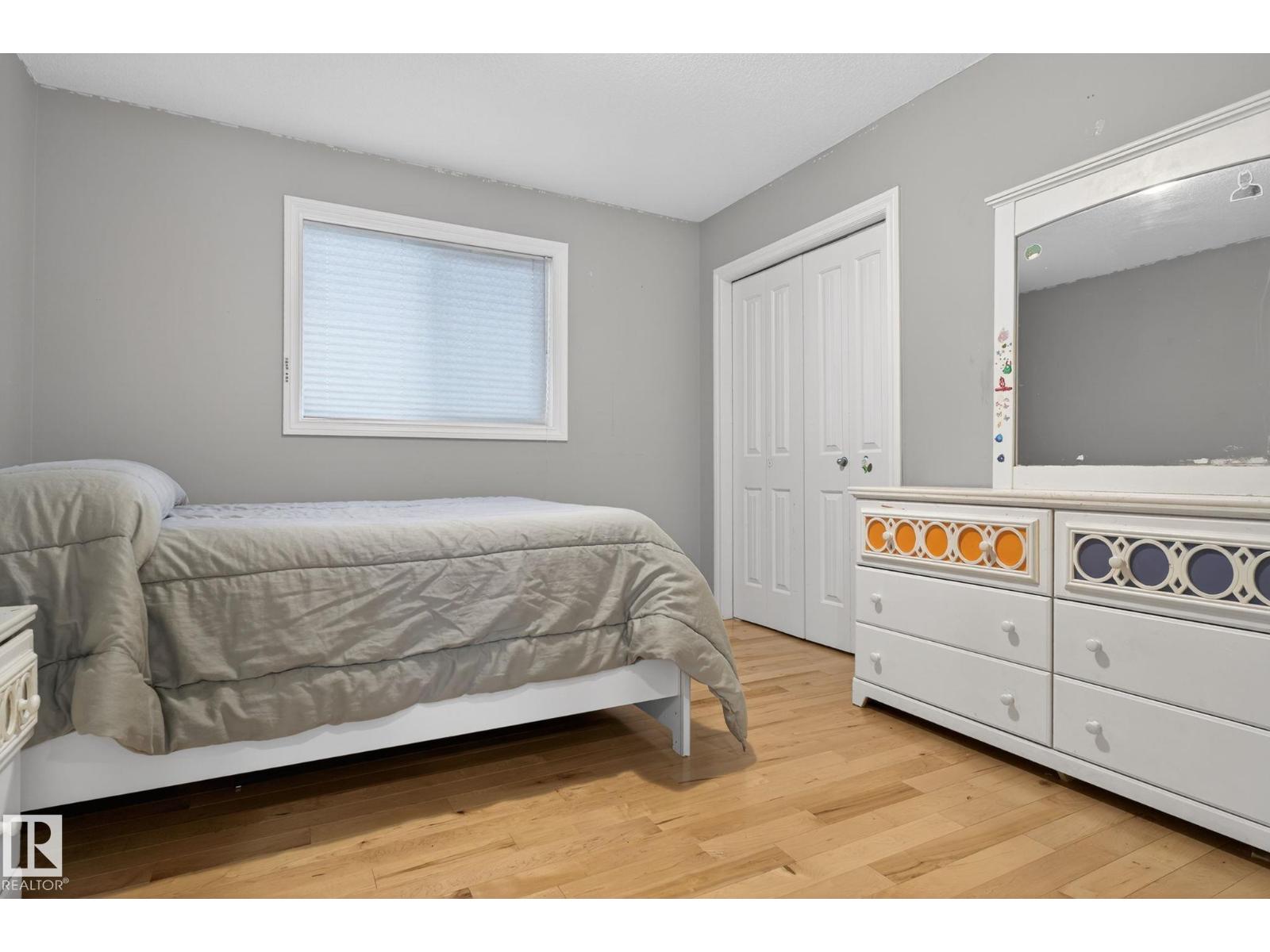 13608 160 AV NW, Edmonton