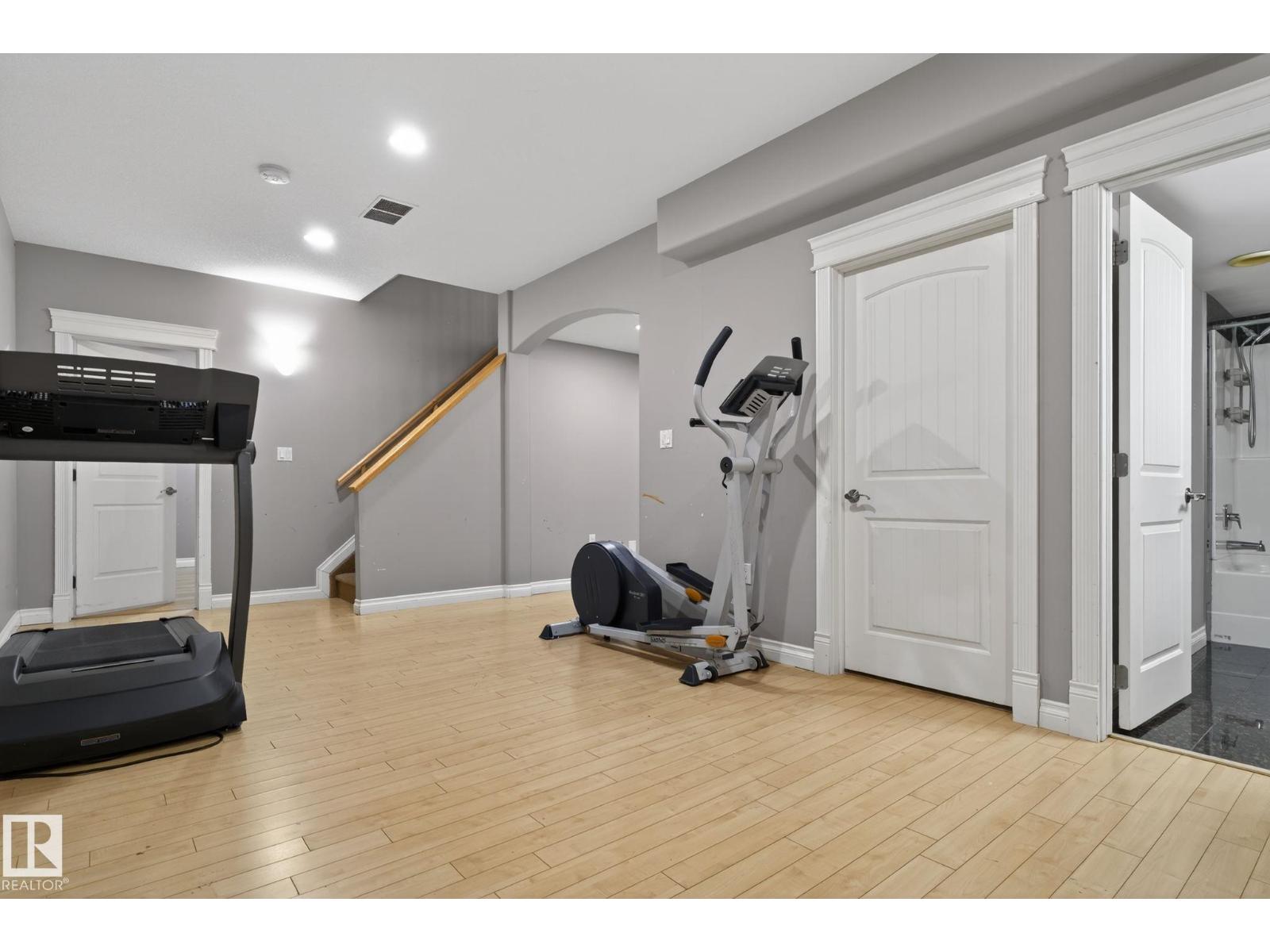 13608 160 AV NW, Edmonton