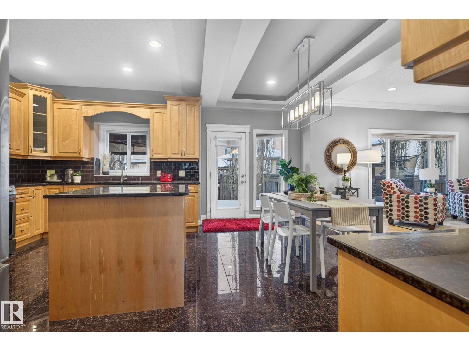 13608 160 AV NW, Edmonton