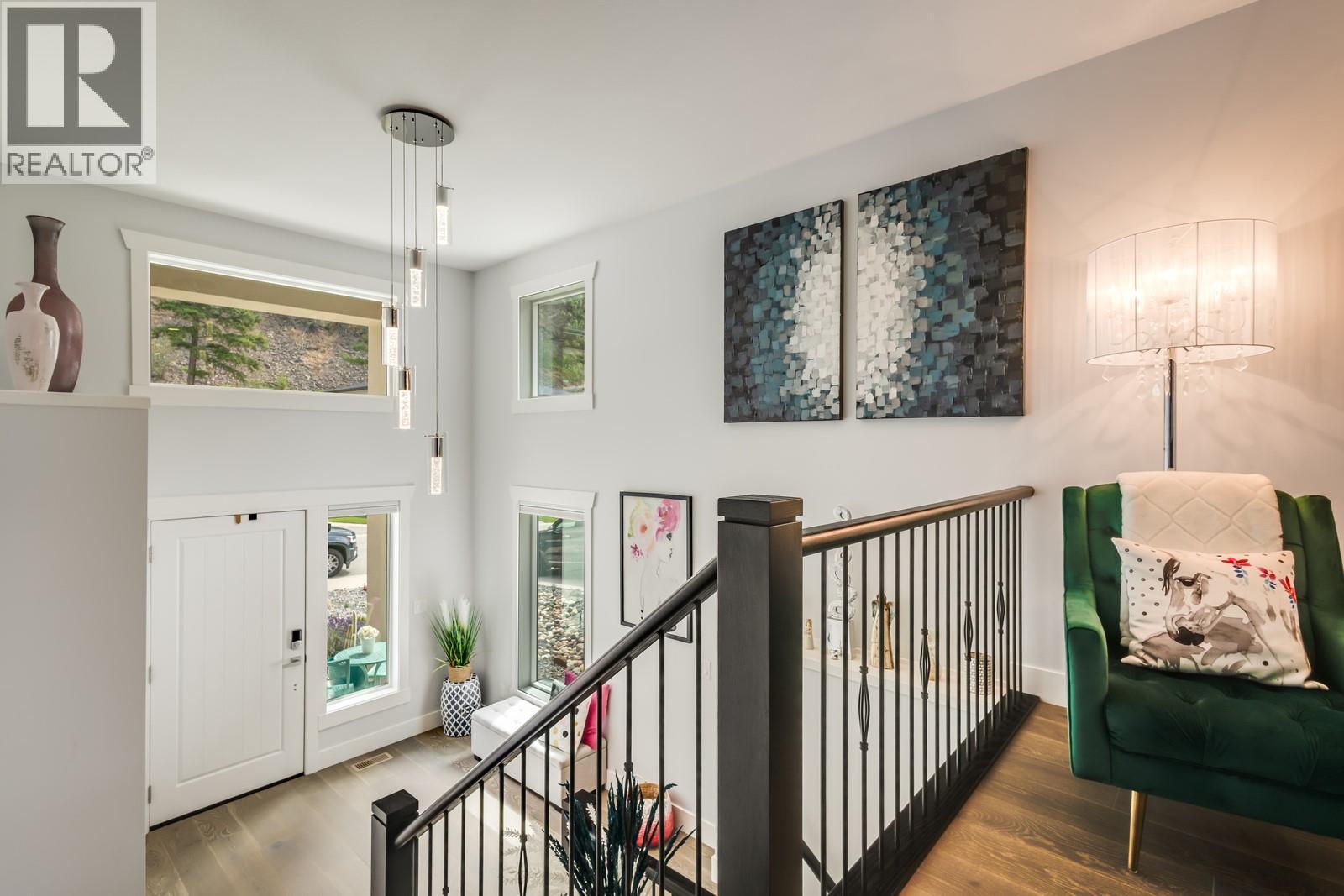 3118 Riesling Way, West Kelowna