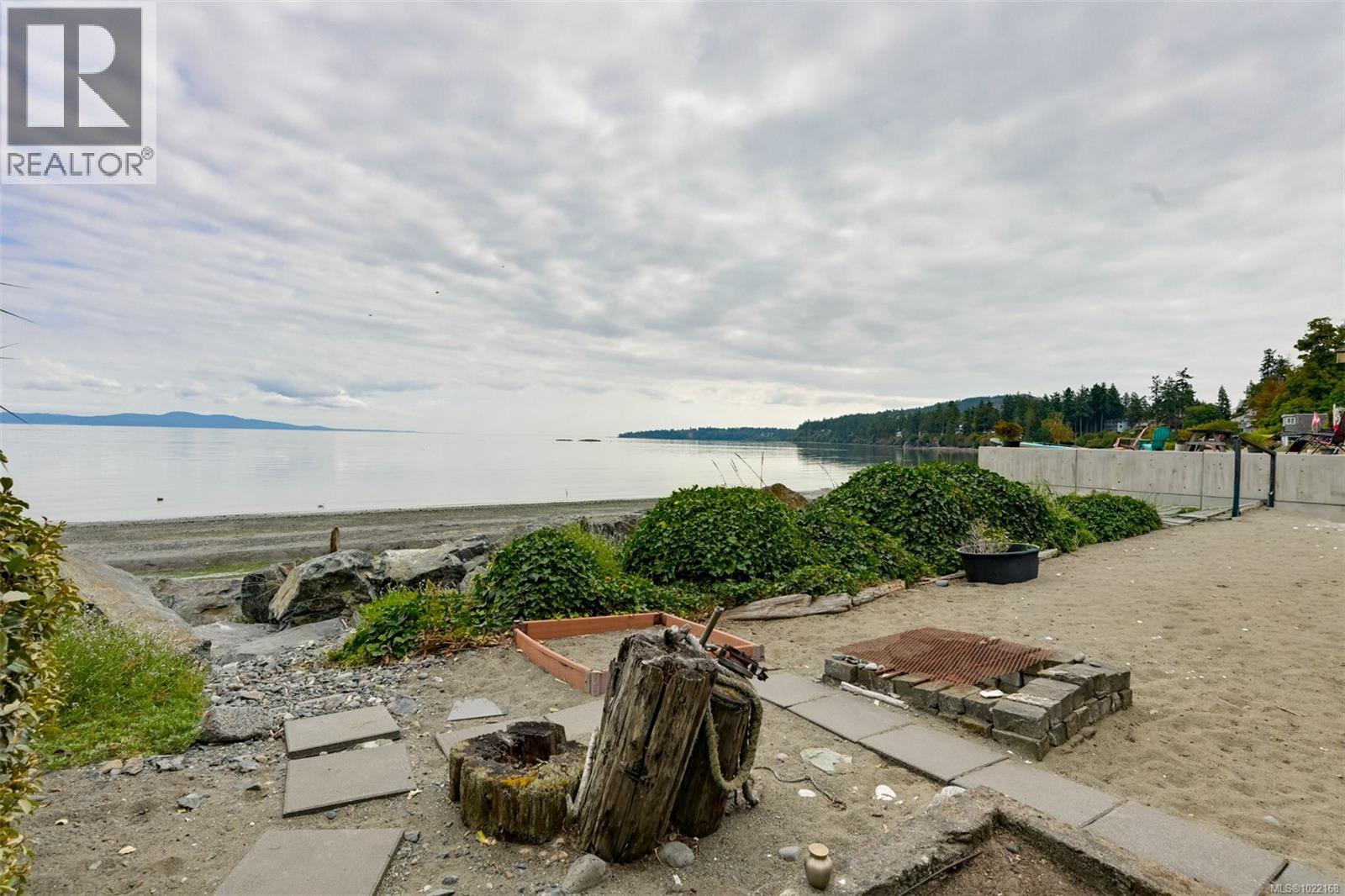 5037 Cordova Bay Rd, Saanich