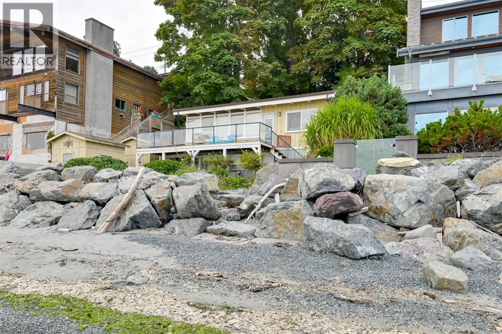 5037 Cordova Bay Rd, Saanich