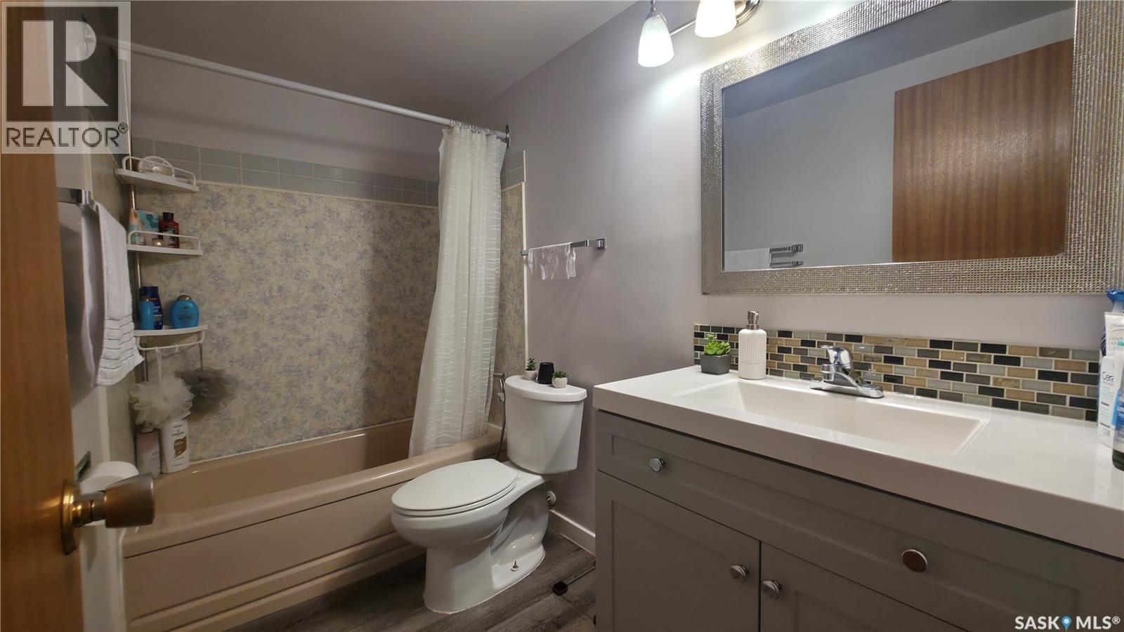 #17 2620 5TH AVENUE N - 12