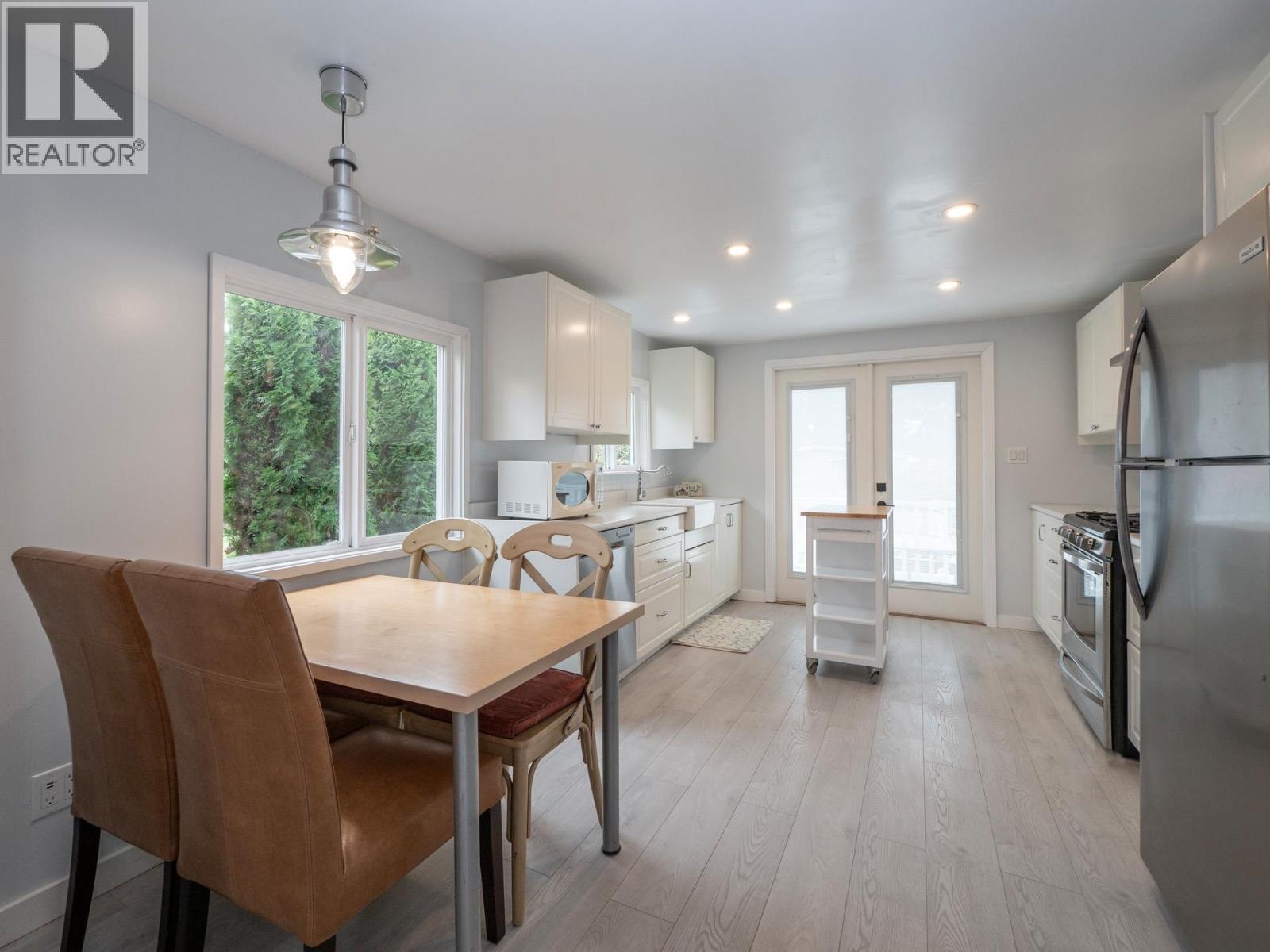 747 CASCADE CRESCENT, Gibsons