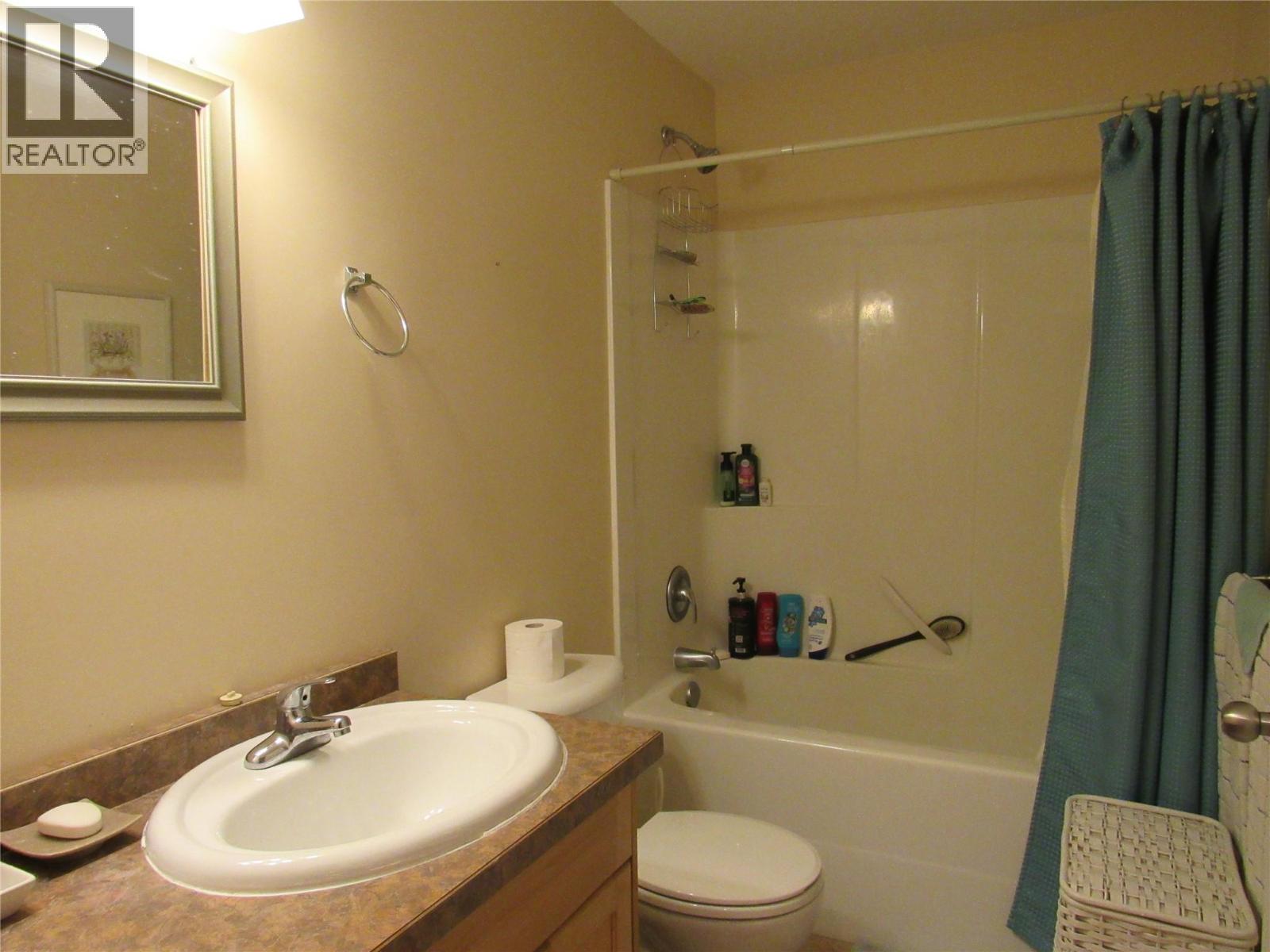 1659 Greystone Place, Castlegar