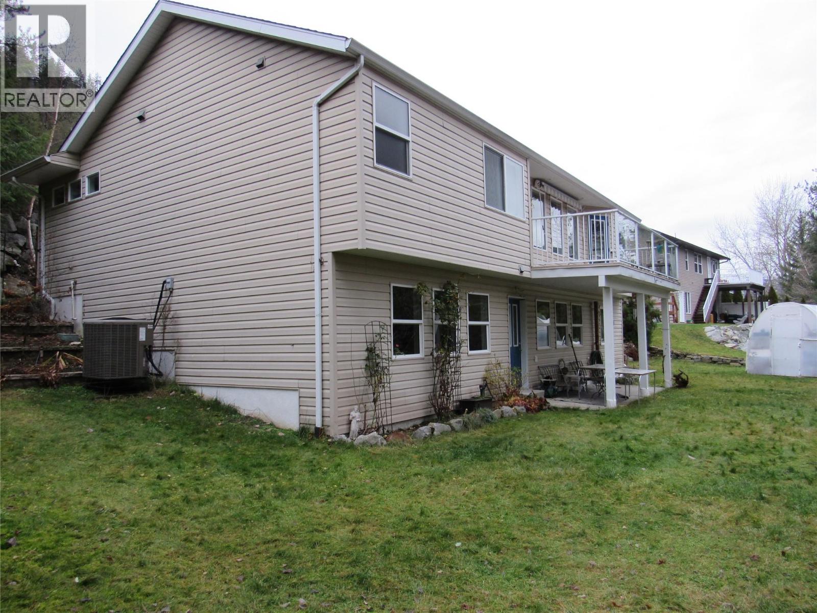 1659 Greystone Place, Castlegar