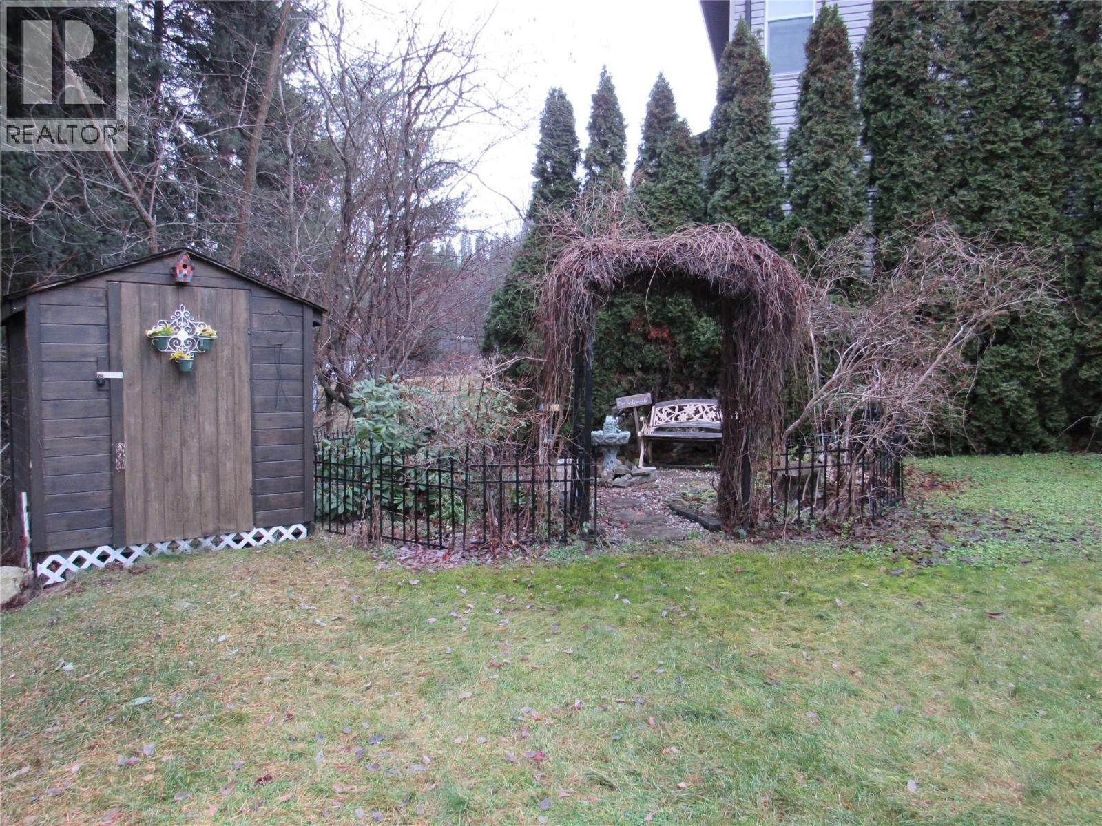 1659 Greystone Place, Castlegar