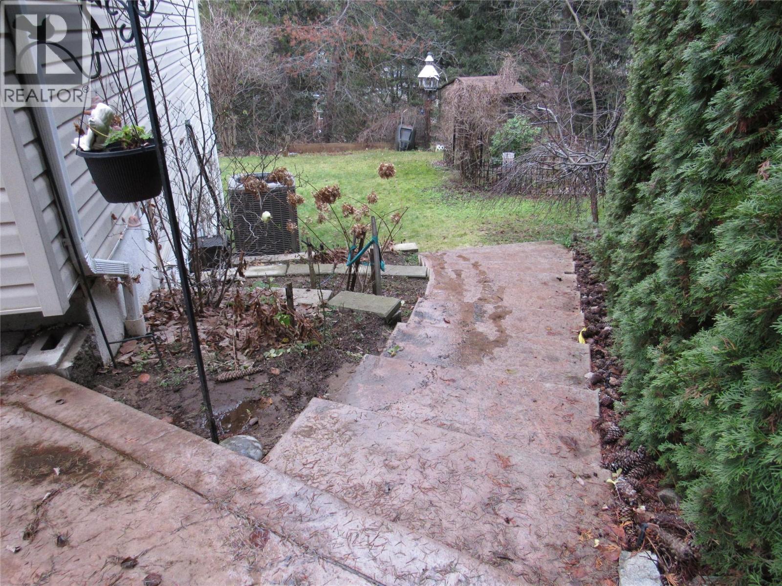 1659 Greystone Place, Castlegar