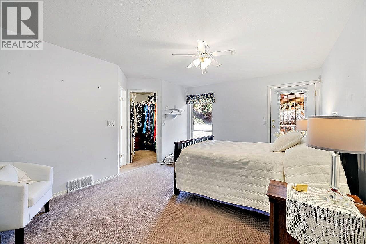  5205 MacNeill Court, Peachland