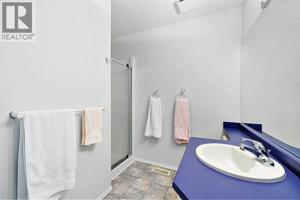  5205 MacNeill Court, Peachland