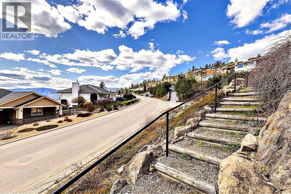  5205 MacNeill Court, Peachland