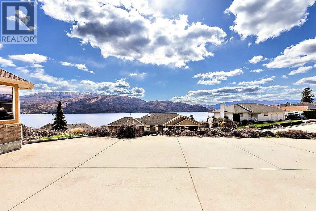 5205 MacNeill Court, Peachland