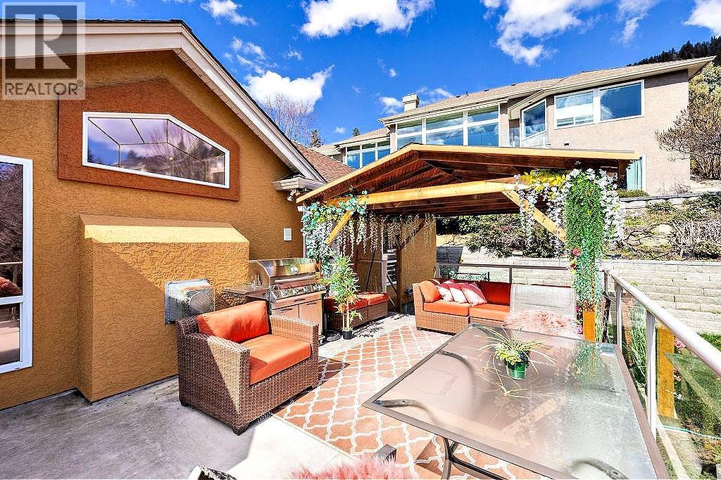  5205 MacNeill Court, Peachland