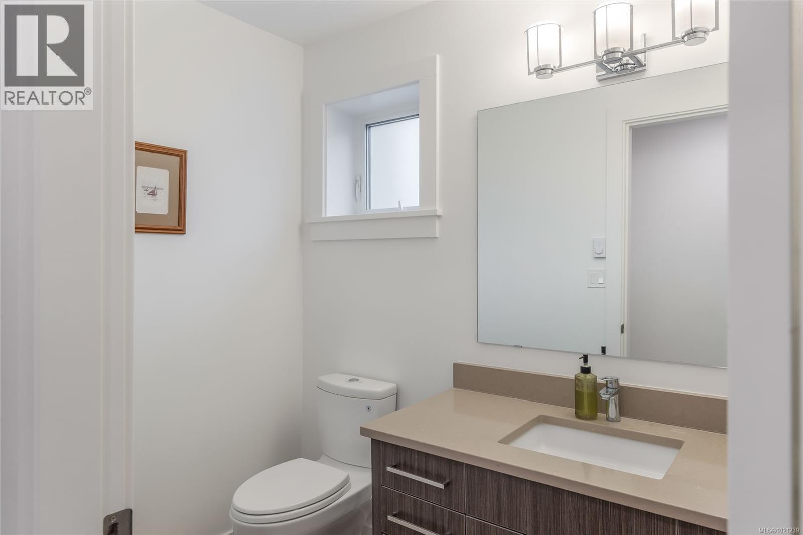 8 180 First Ave W, Qualicum Beach