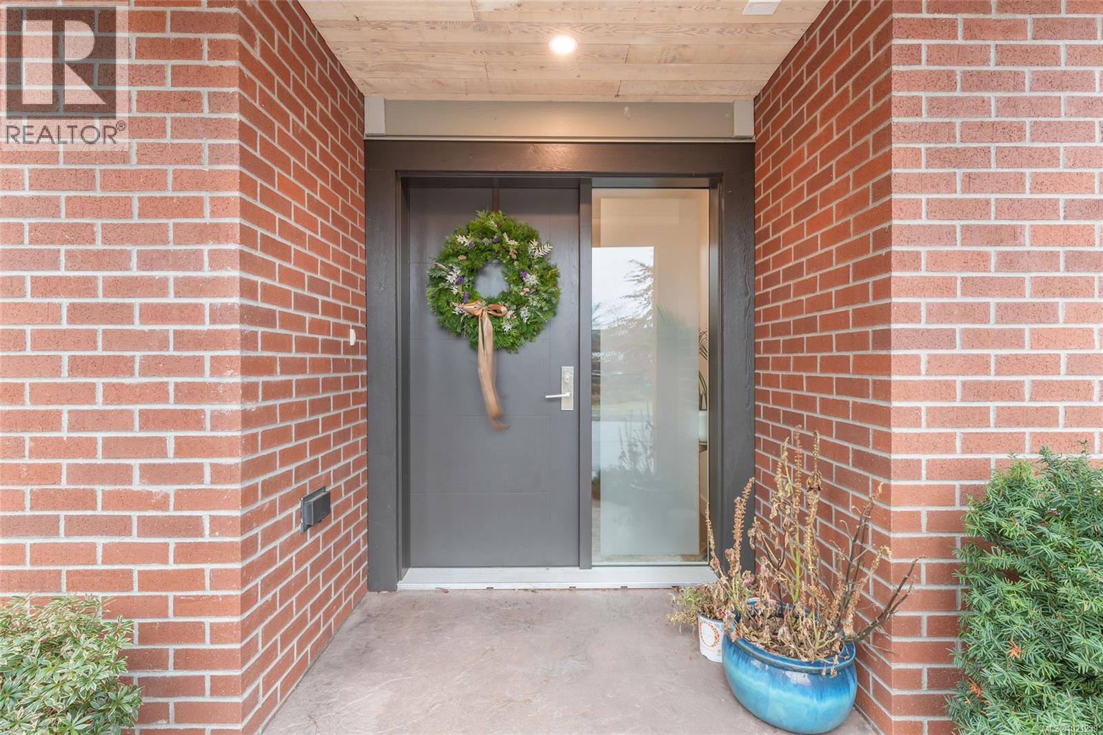 8 180 First Ave W, Qualicum Beach