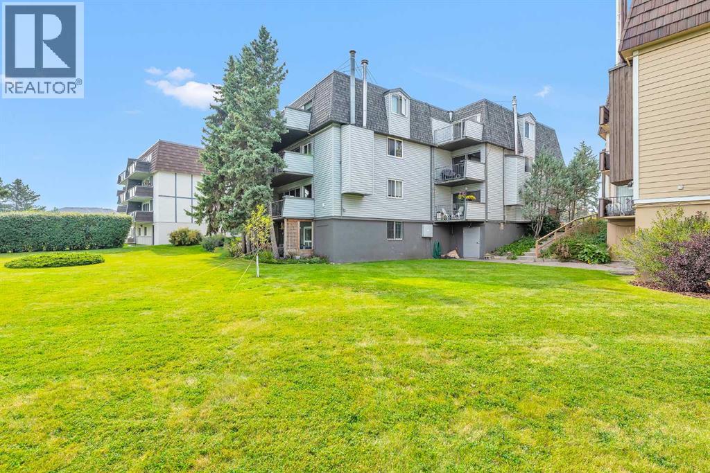 Single Family House for Sale in   Cedar Crescent SW Spruce Cliff Calgary 