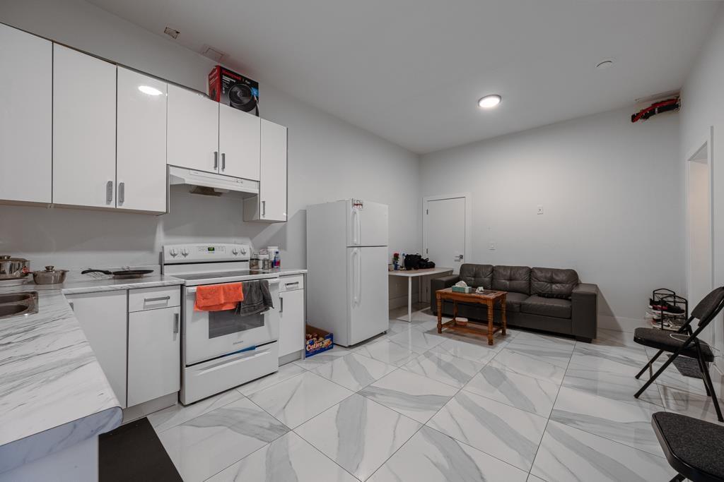 13306 90 AVENUE, Surrey