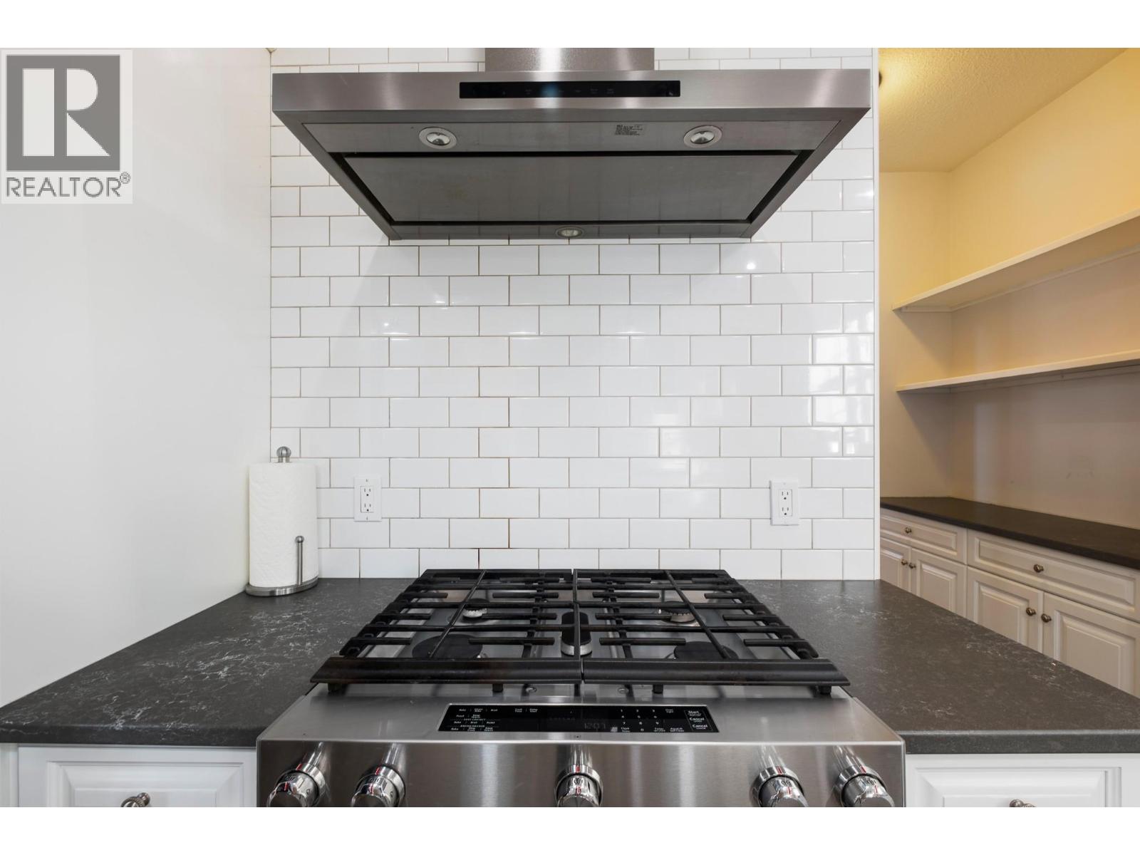  434 Providence Avenue, Kelowna