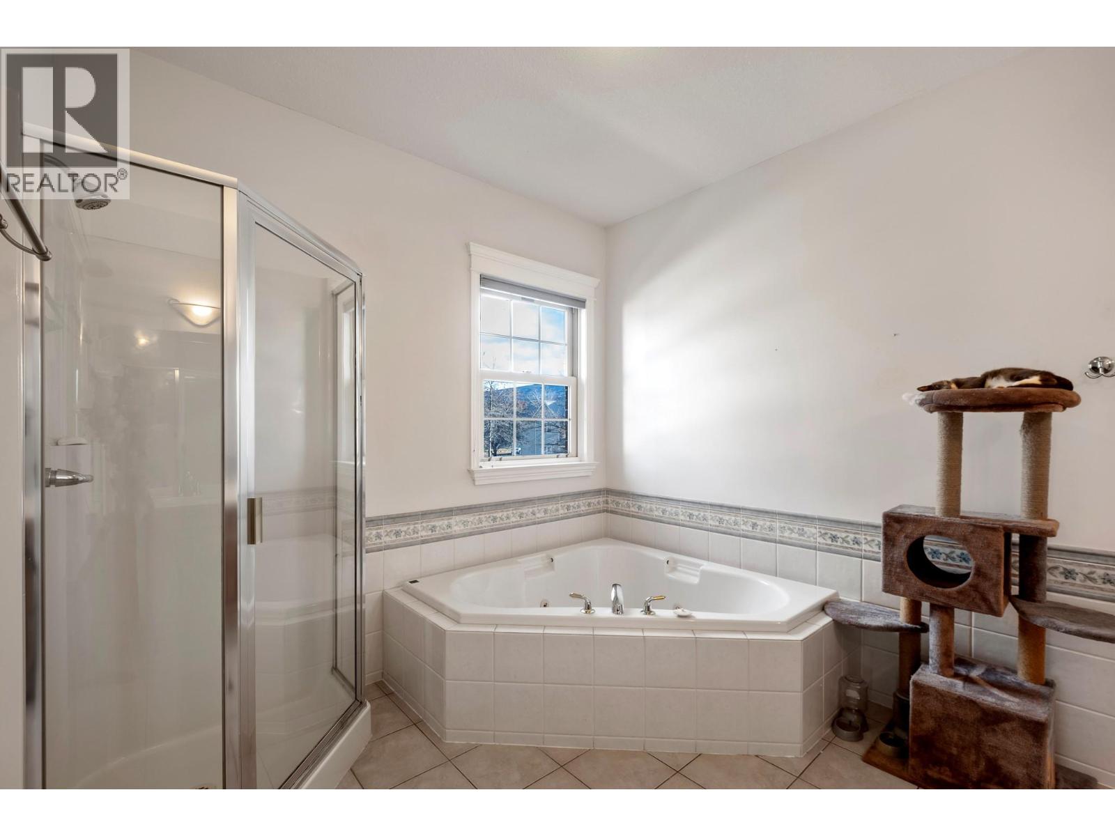  434 Providence Avenue, Kelowna