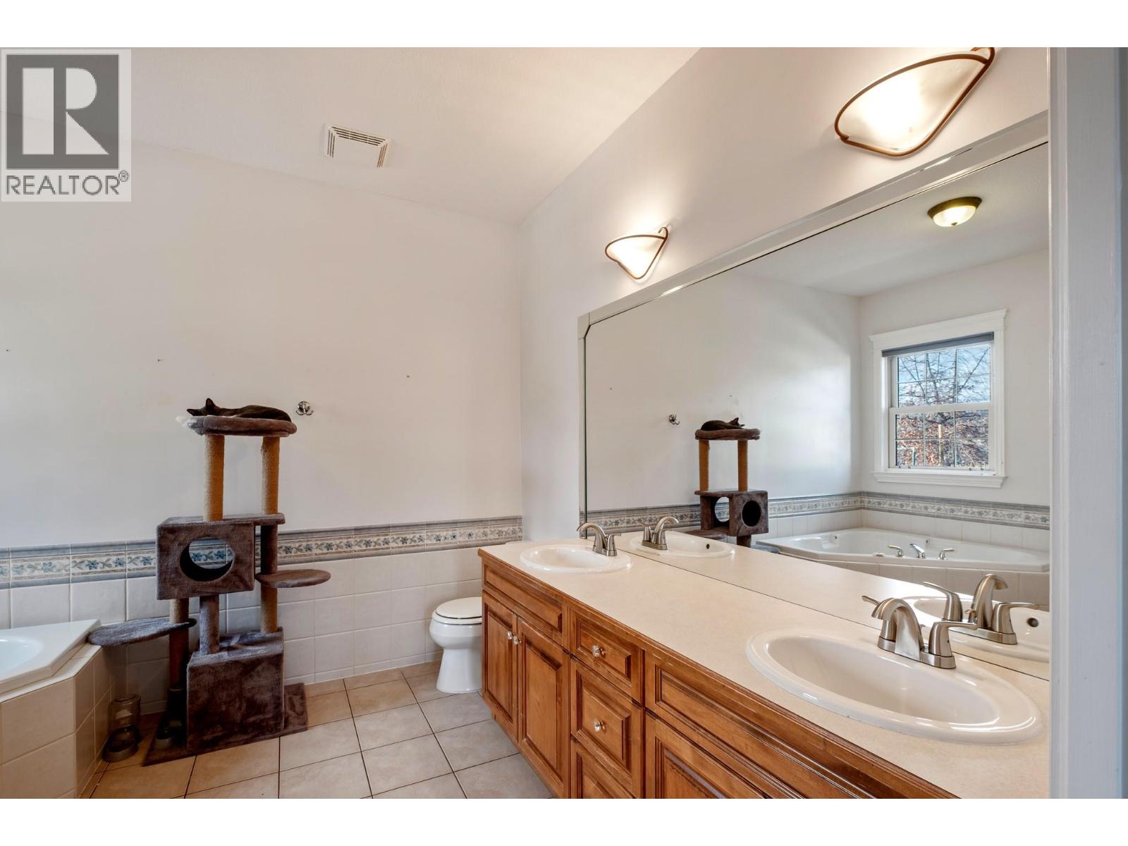  434 Providence Avenue, Kelowna