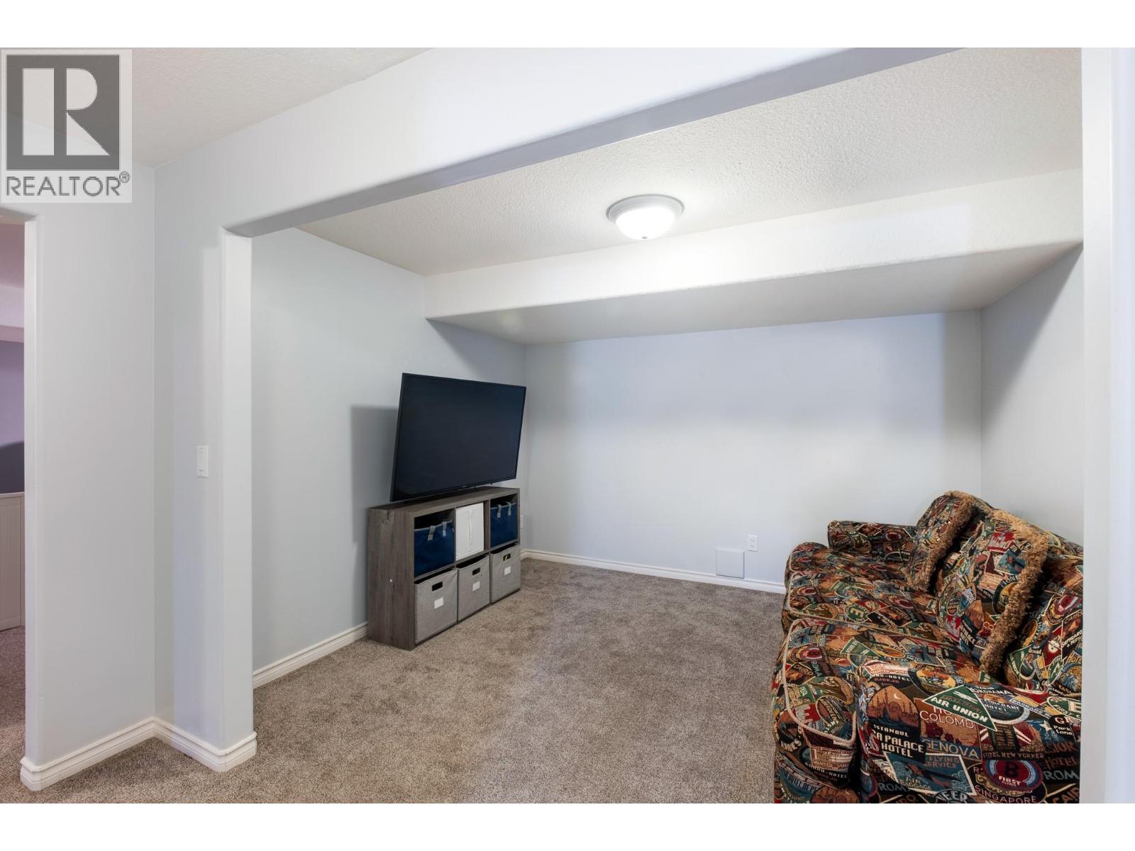  434 Providence Avenue, Kelowna