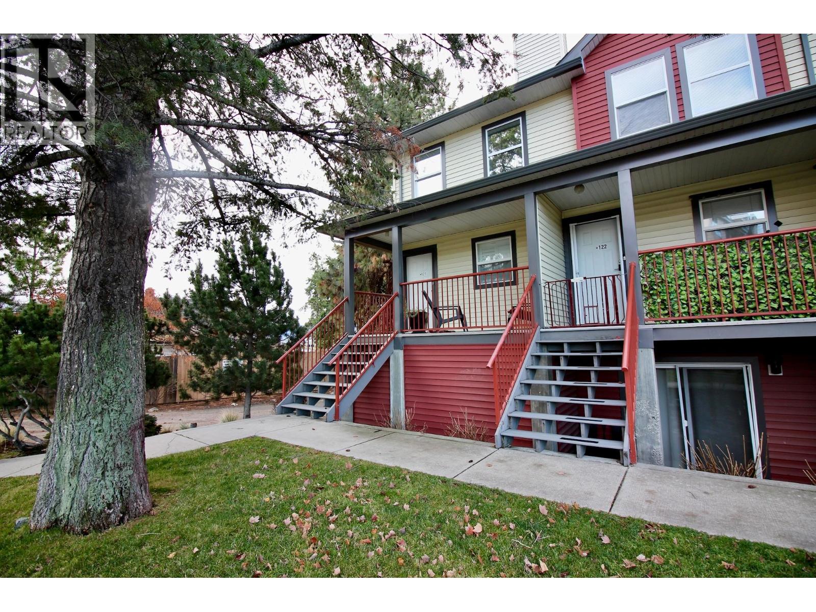 121 2585 Hebert Road, Kelowna