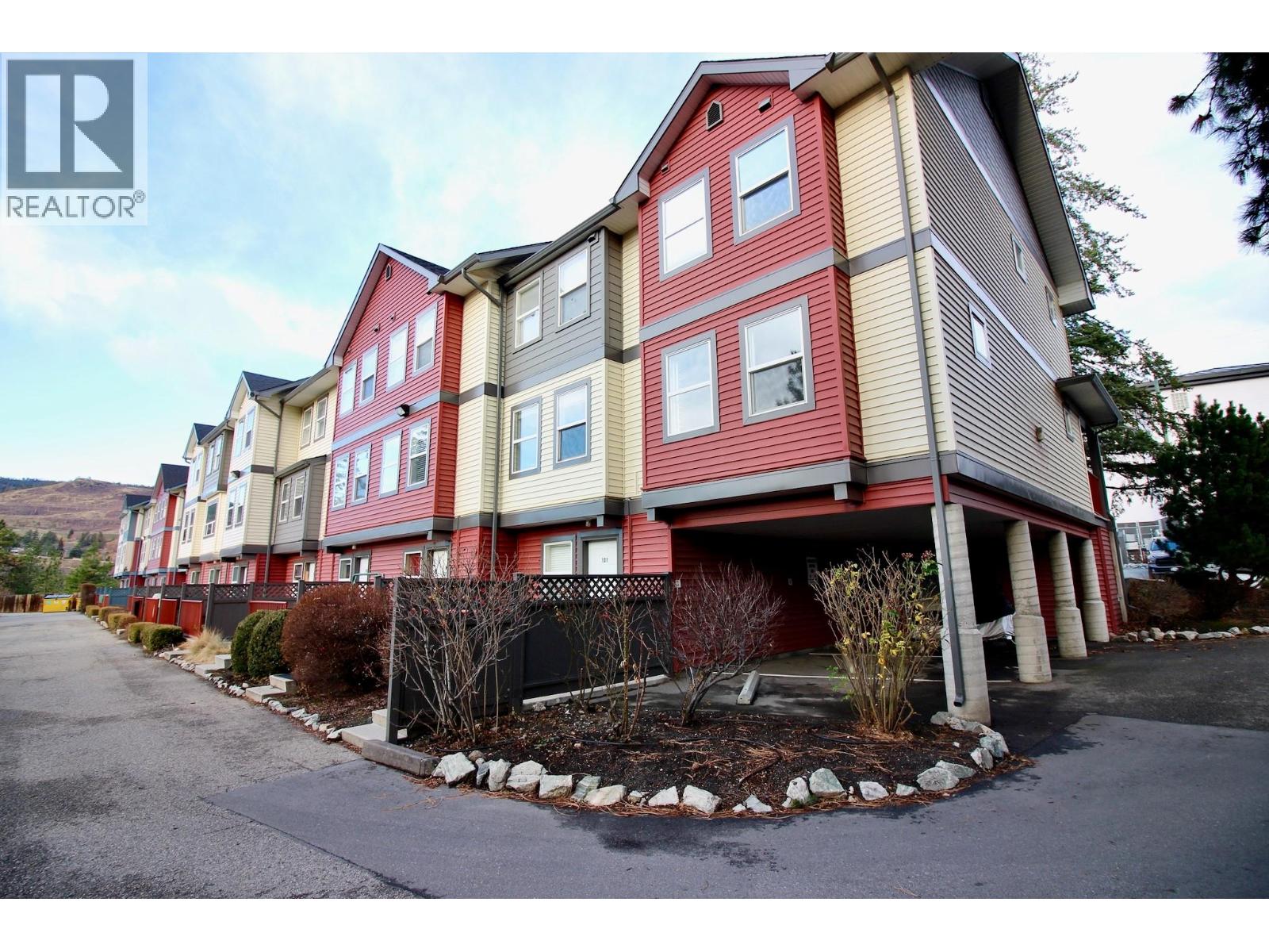 121 2585 Hebert Road, Kelowna