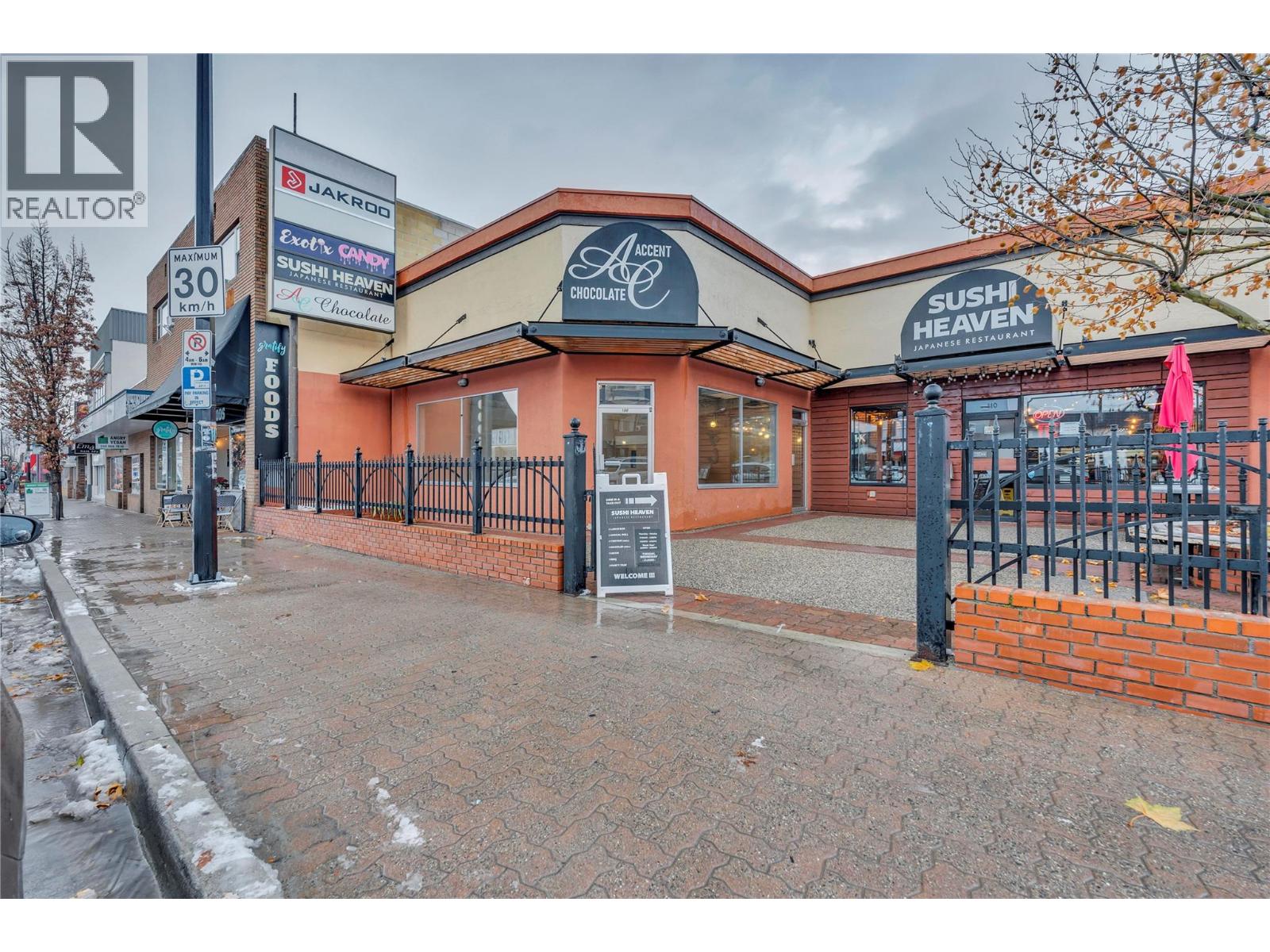 100 564 Main Street, Penticton