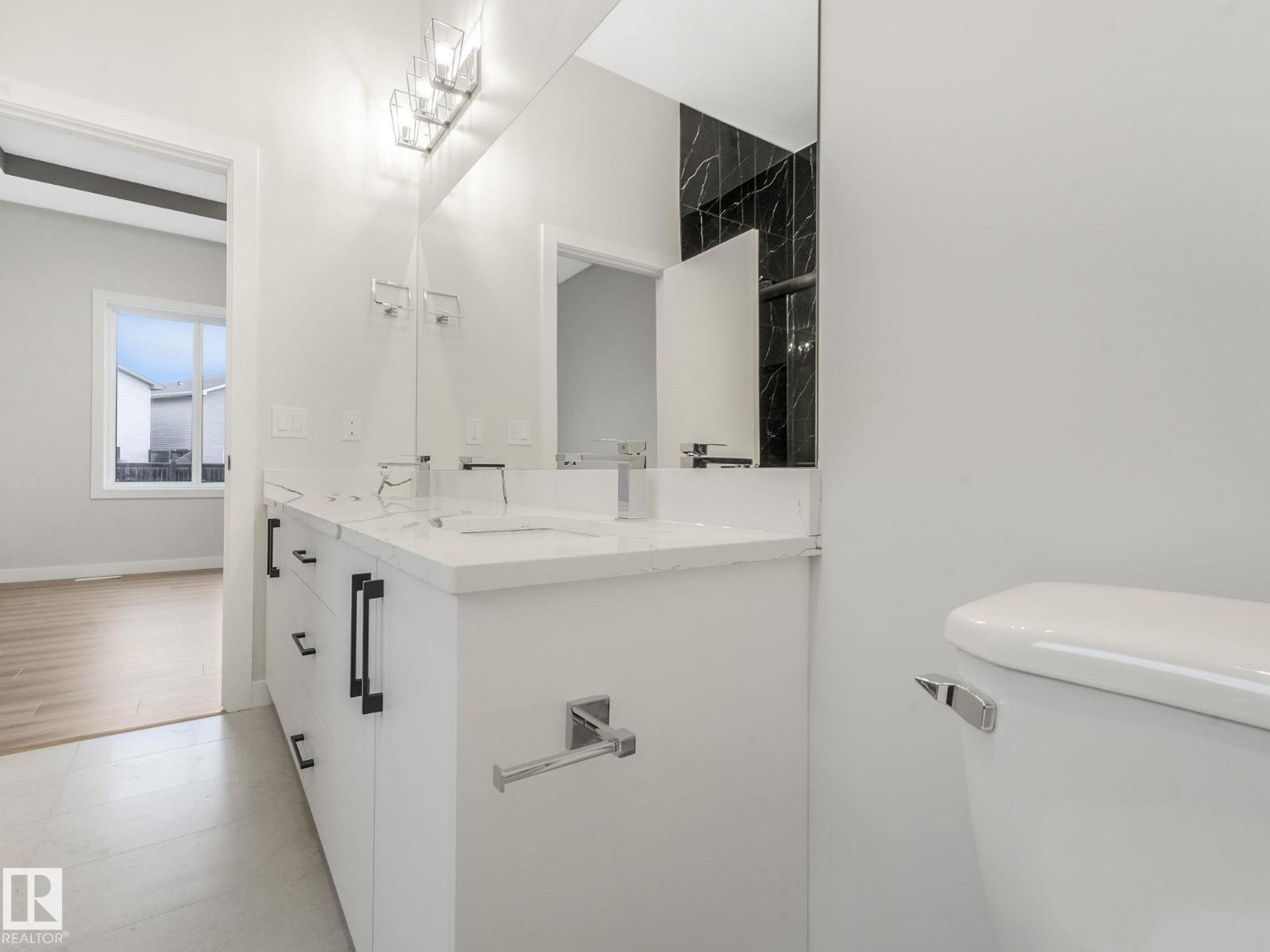 36 Dalquist bay, Leduc