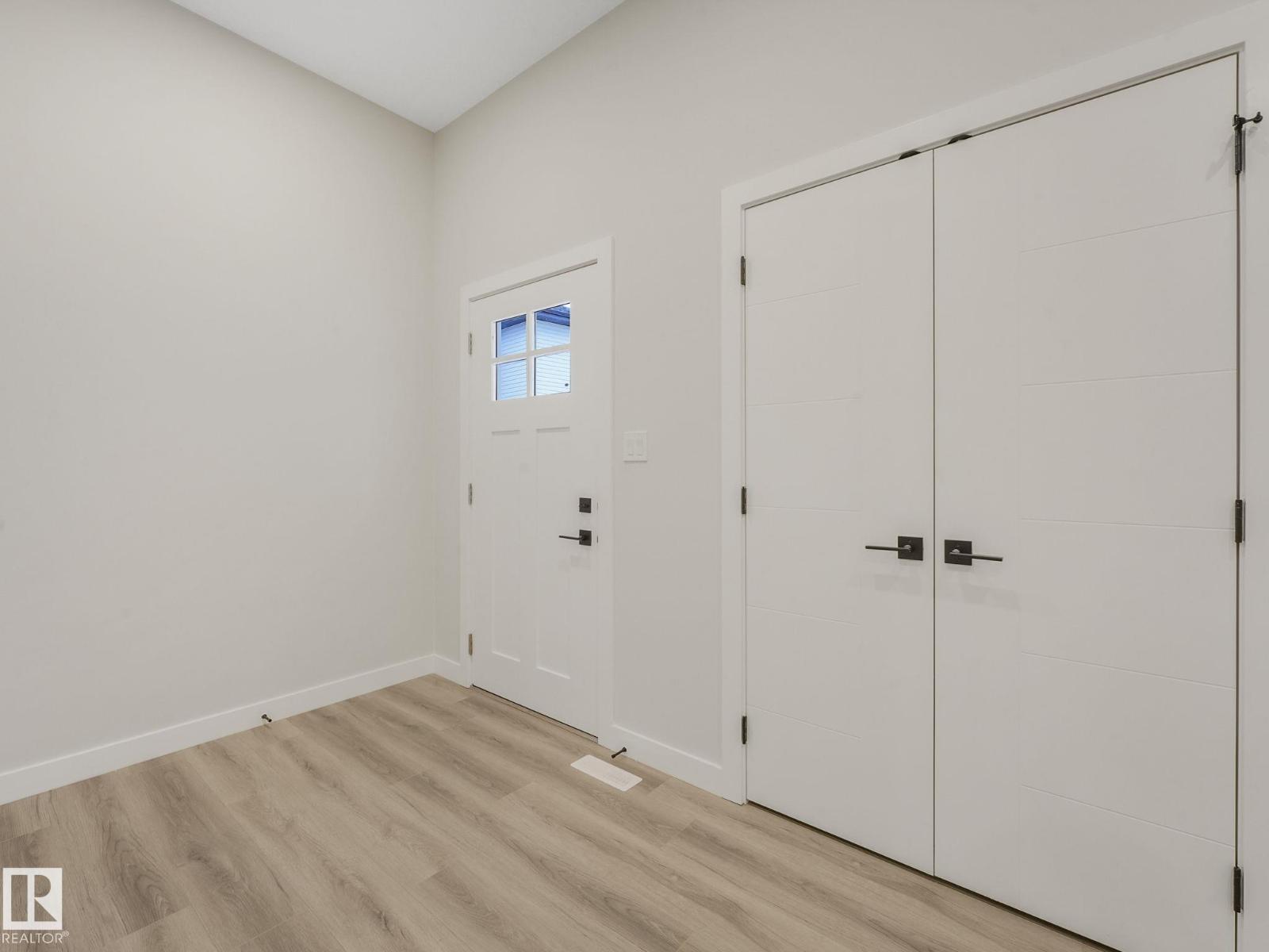 36 Dalquist bay, Leduc