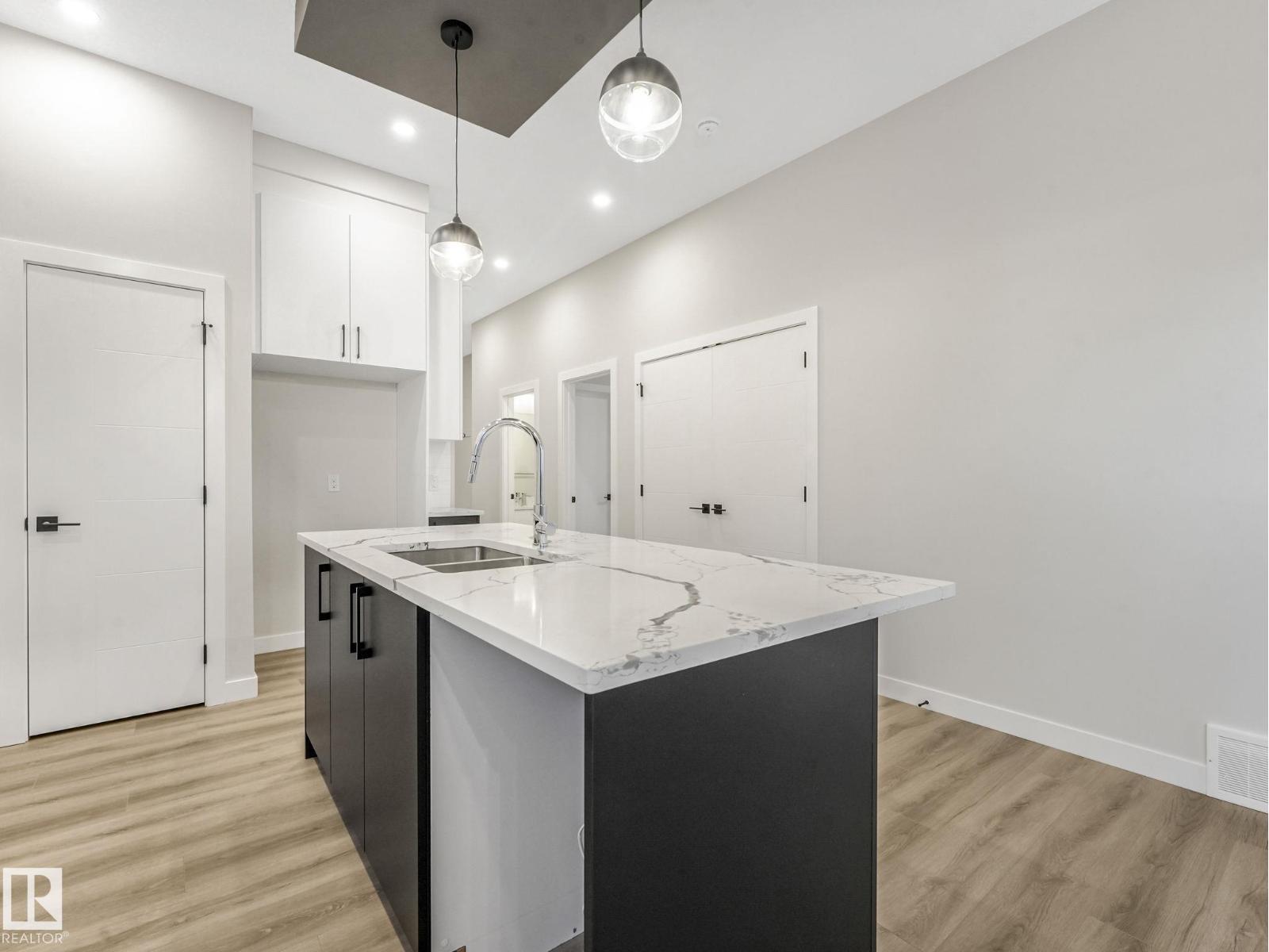 36 Dalquist bay, Leduc