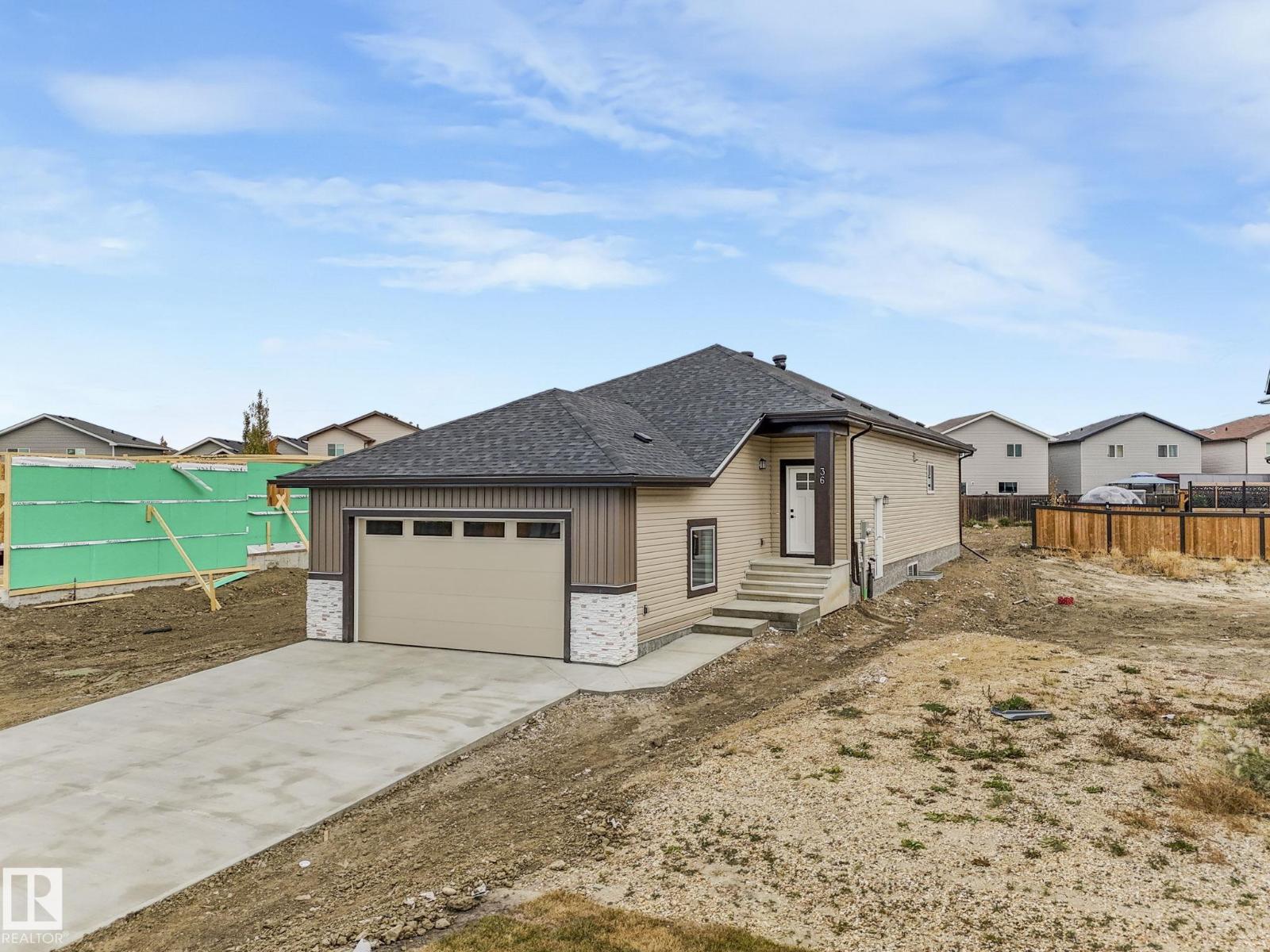 36 Dalquist bay, Leduc