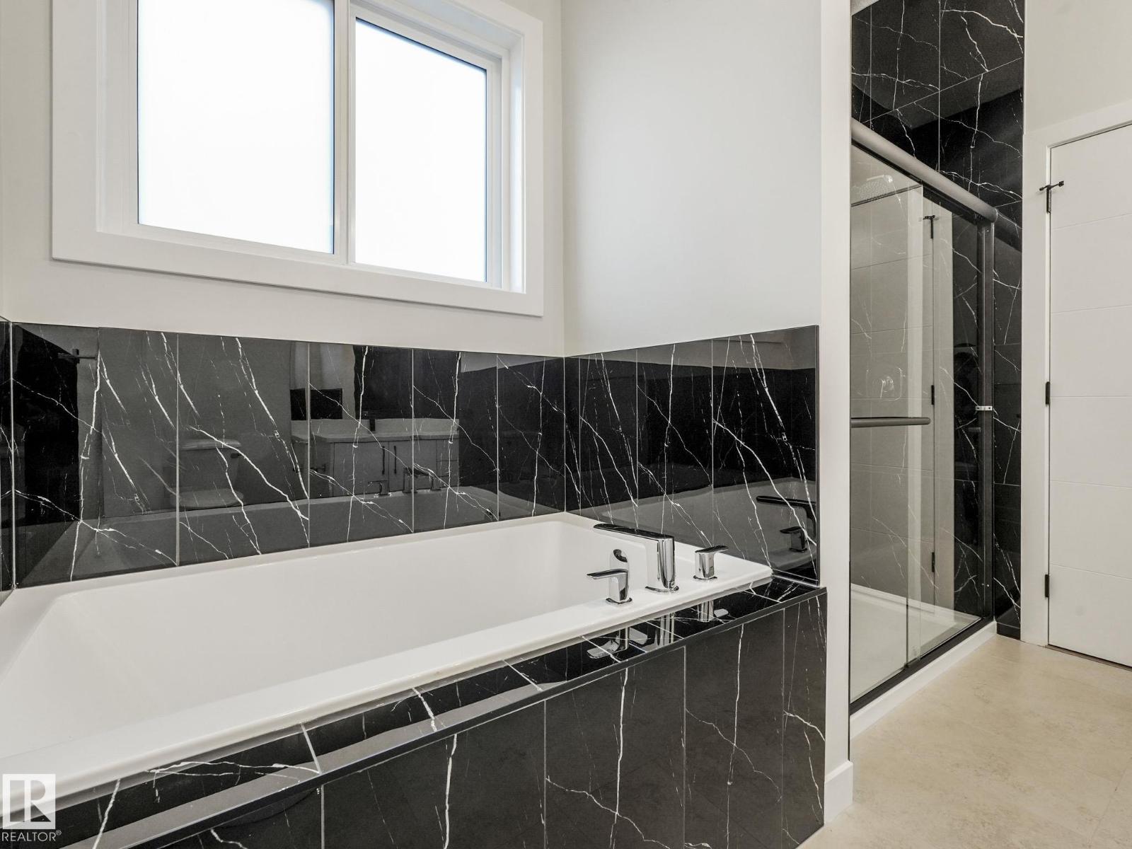 36 Dalquist bay, Leduc