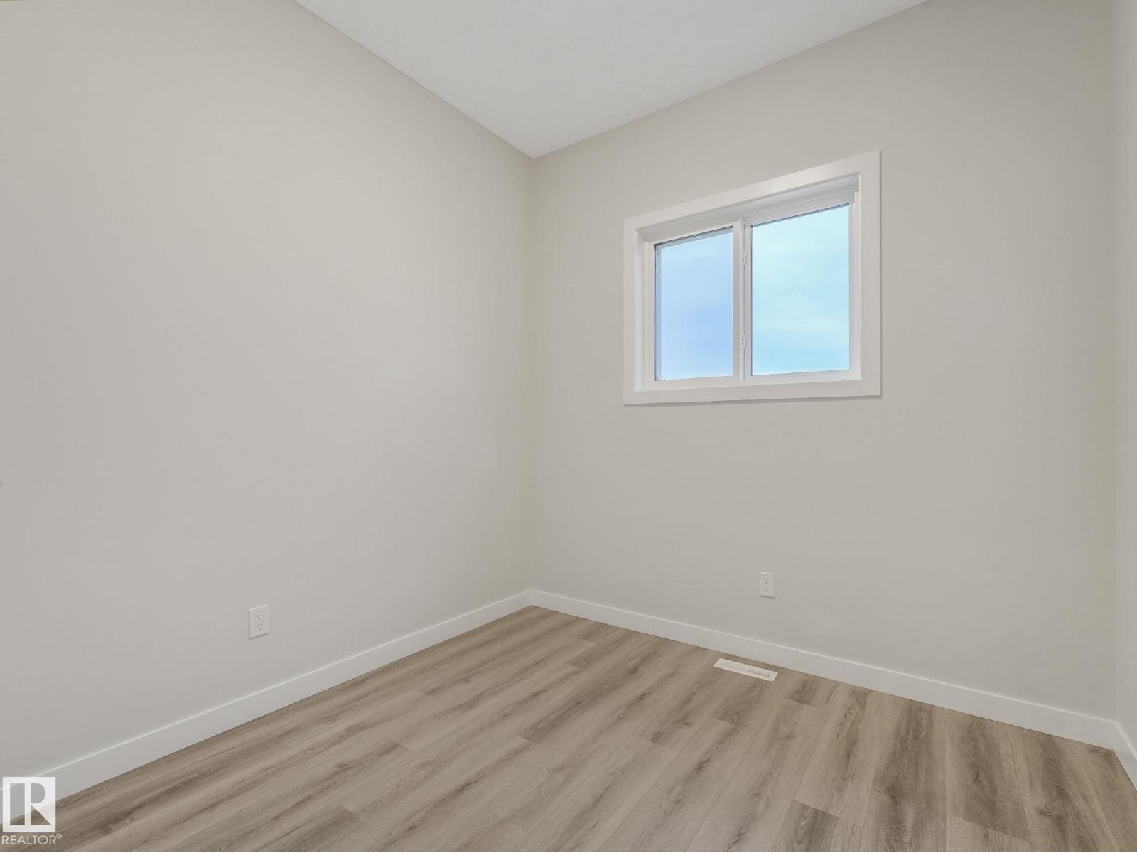 36 Dalquist bay, Leduc