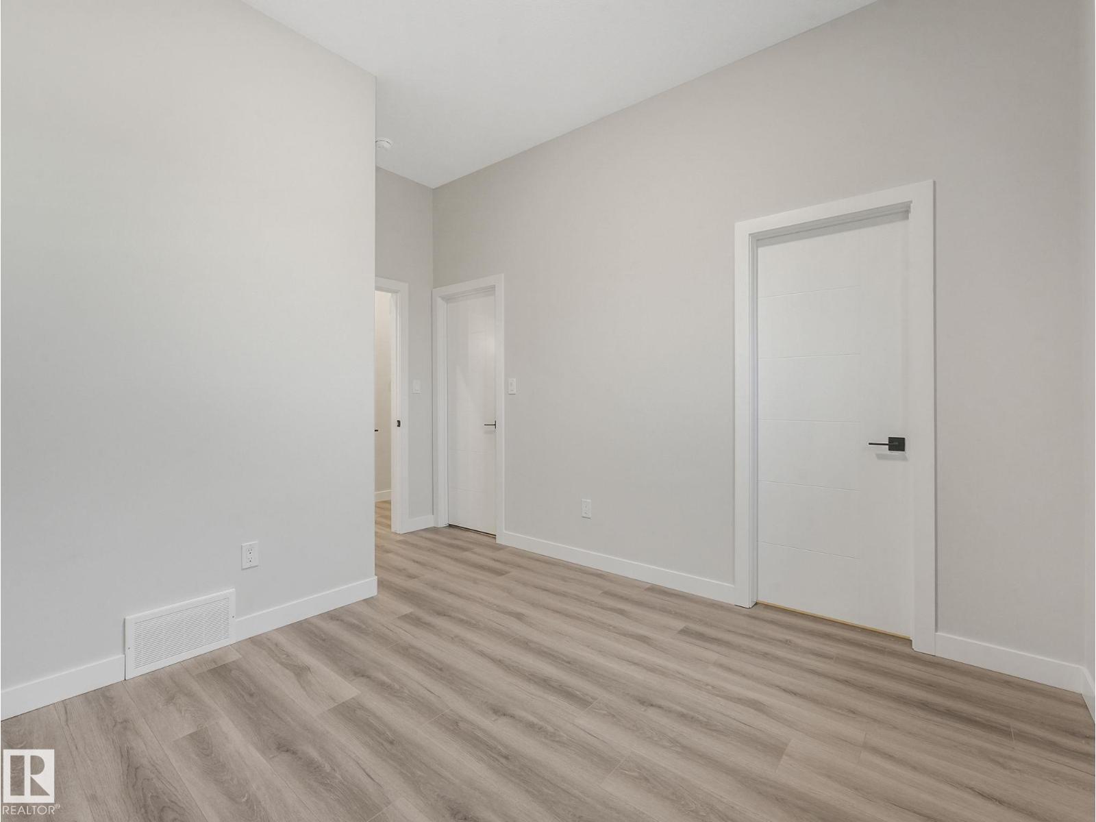 36 Dalquist bay, Leduc