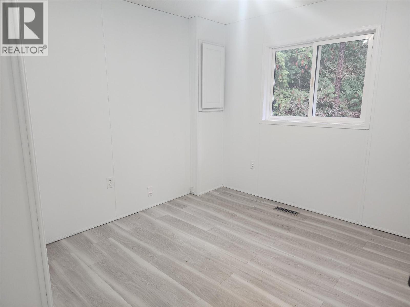 1531 MOUNTAIN RIDGE ROAD - 17